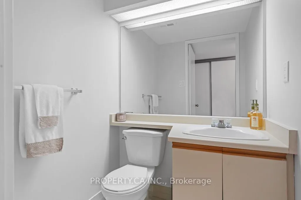 65 Scadding Avenue #608