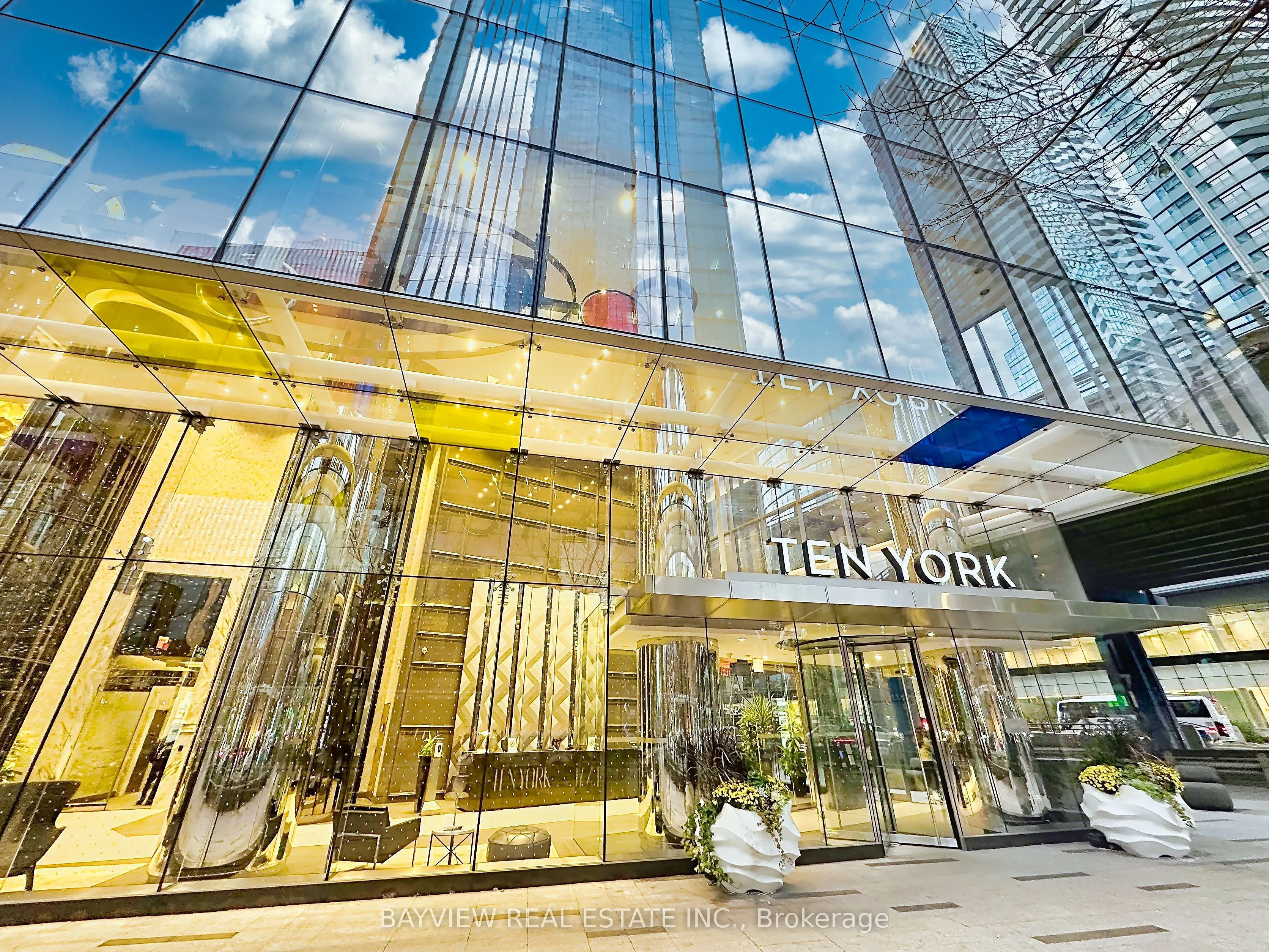 10 York Street #4110