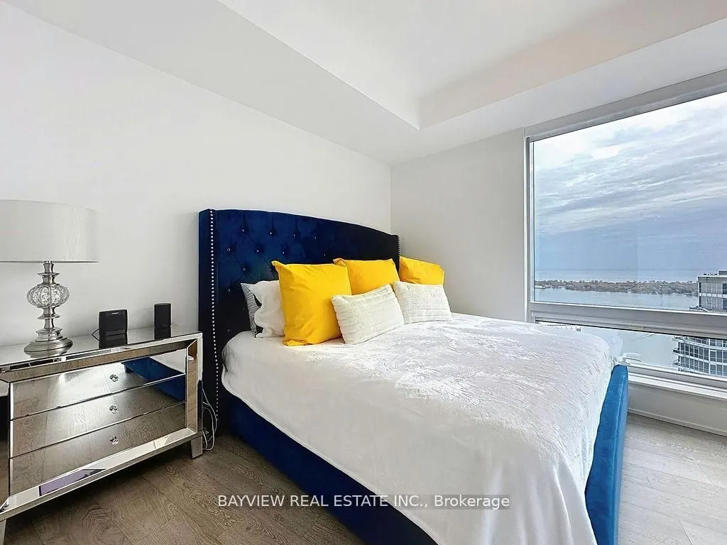 10 York Street #4110