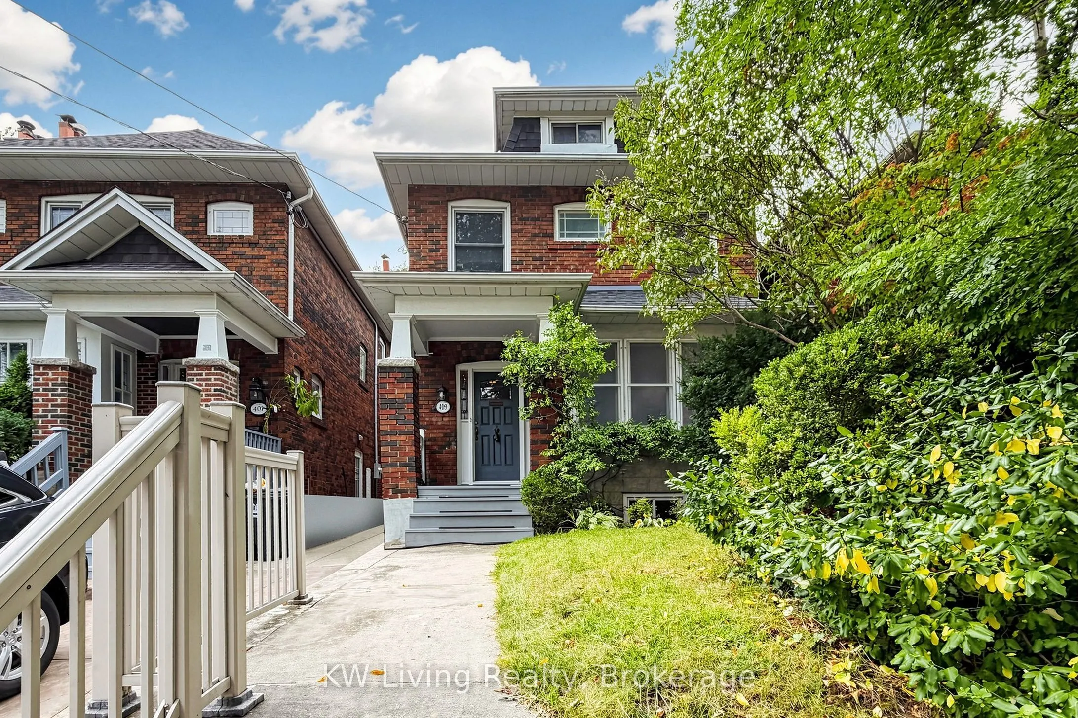 409 St Clements Avenue