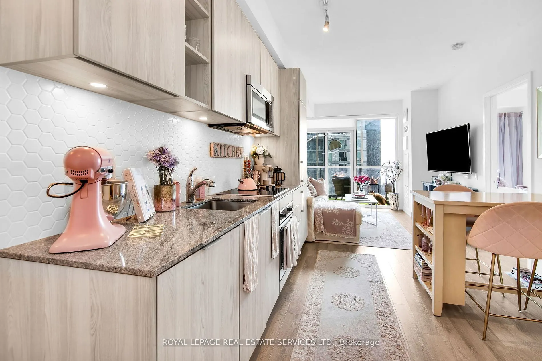 50 Ordnance Street #2302