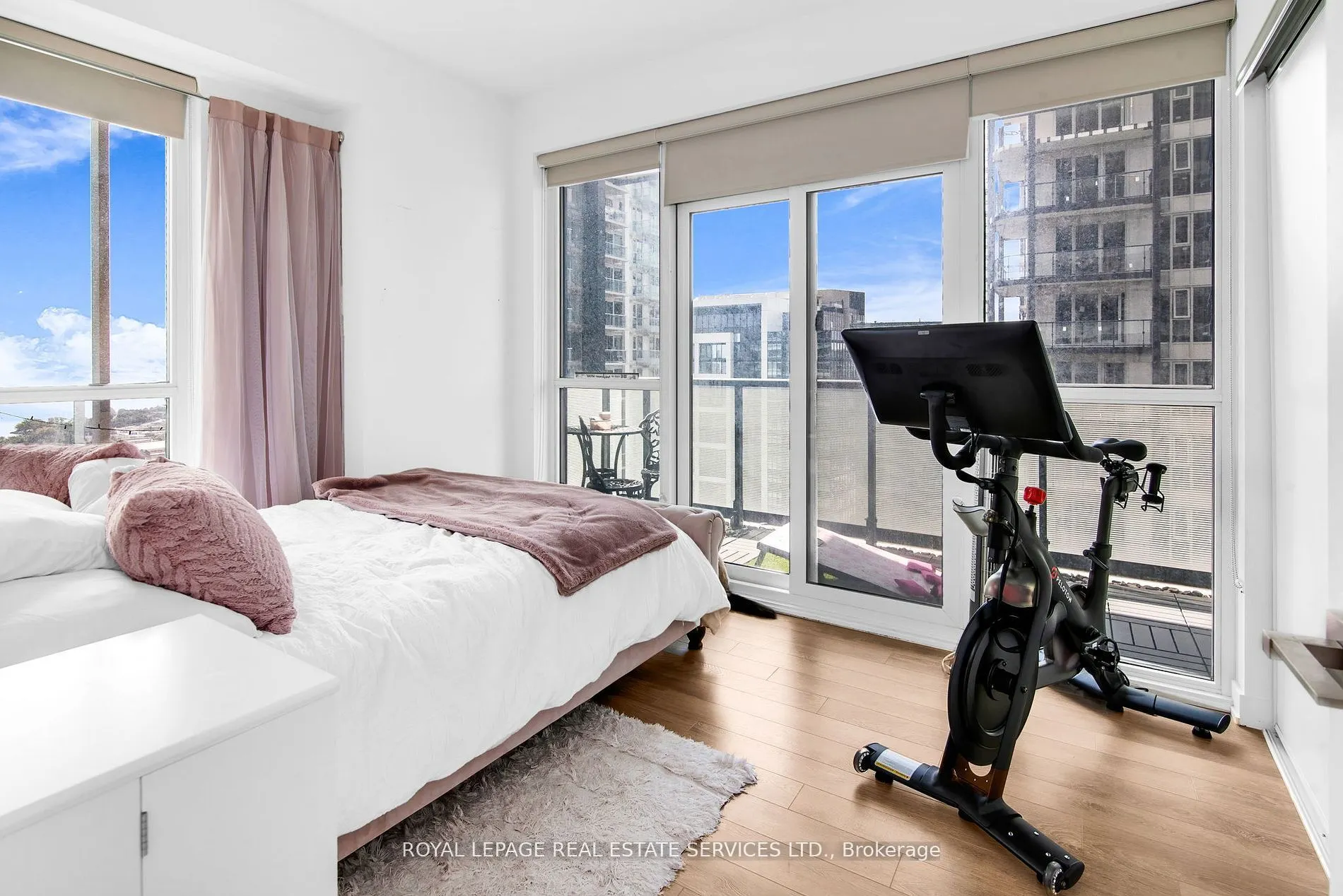 50 Ordnance Street #2302