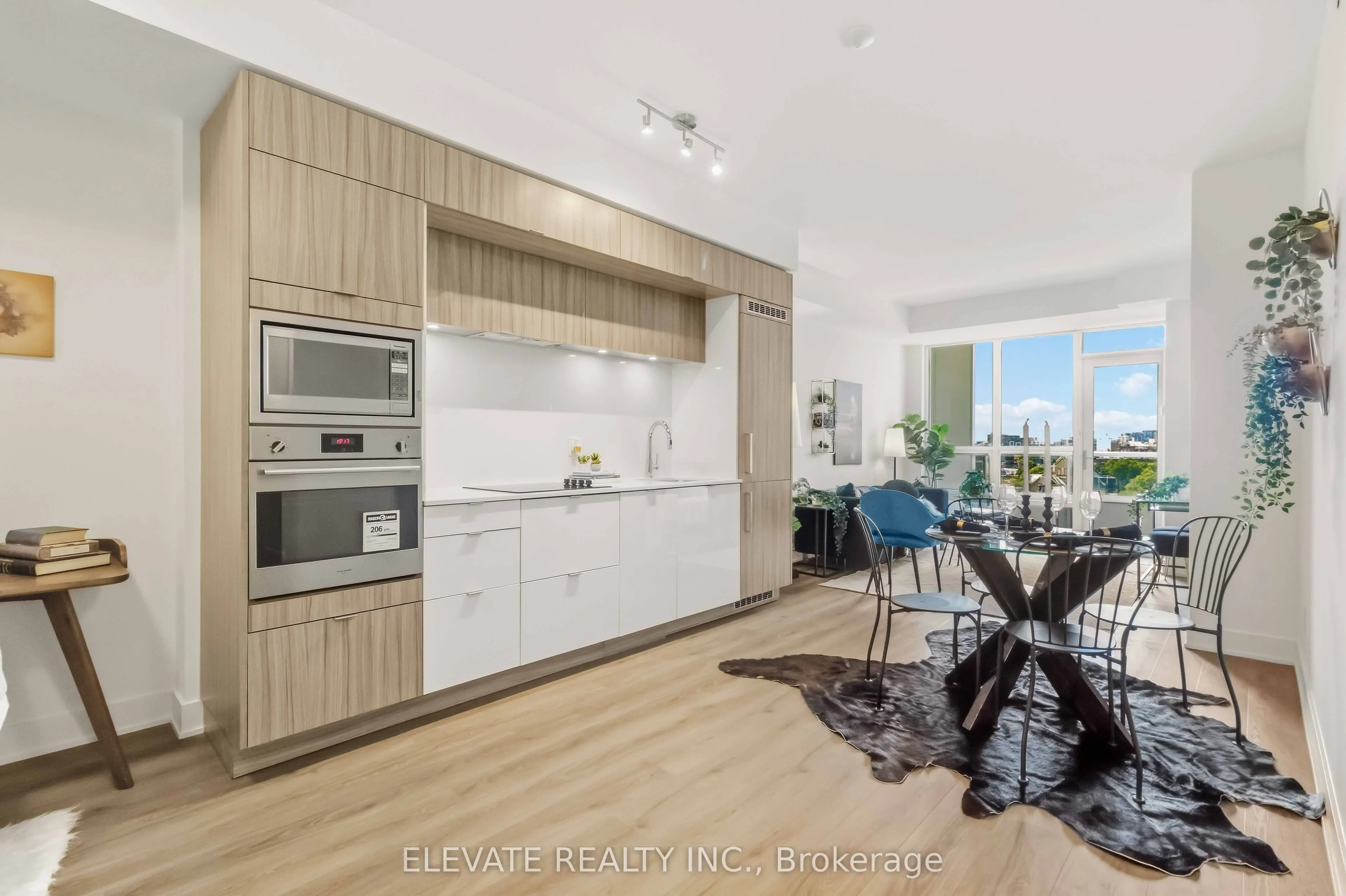 38 Cameron Street #828