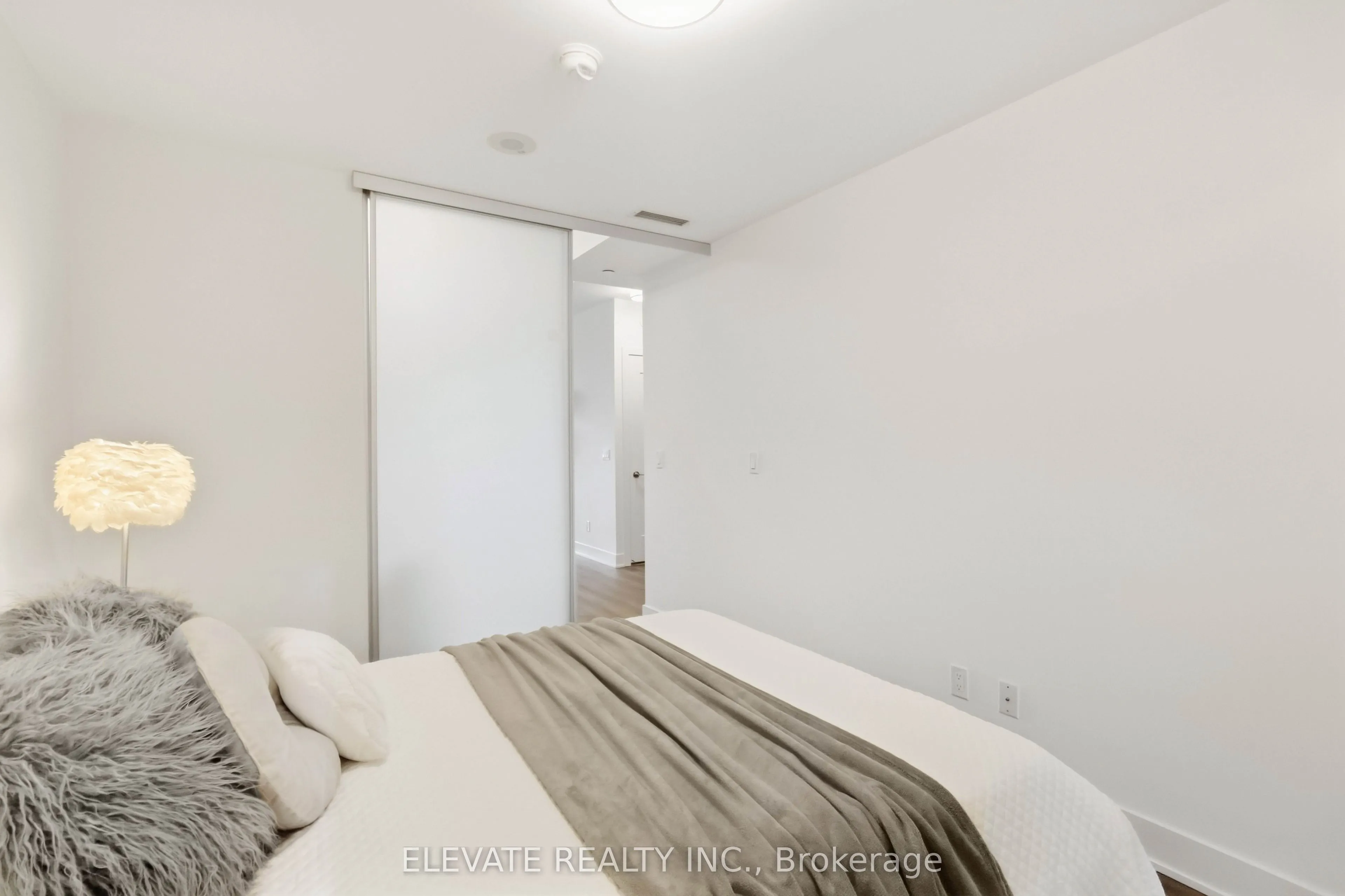 38 Cameron Street #828