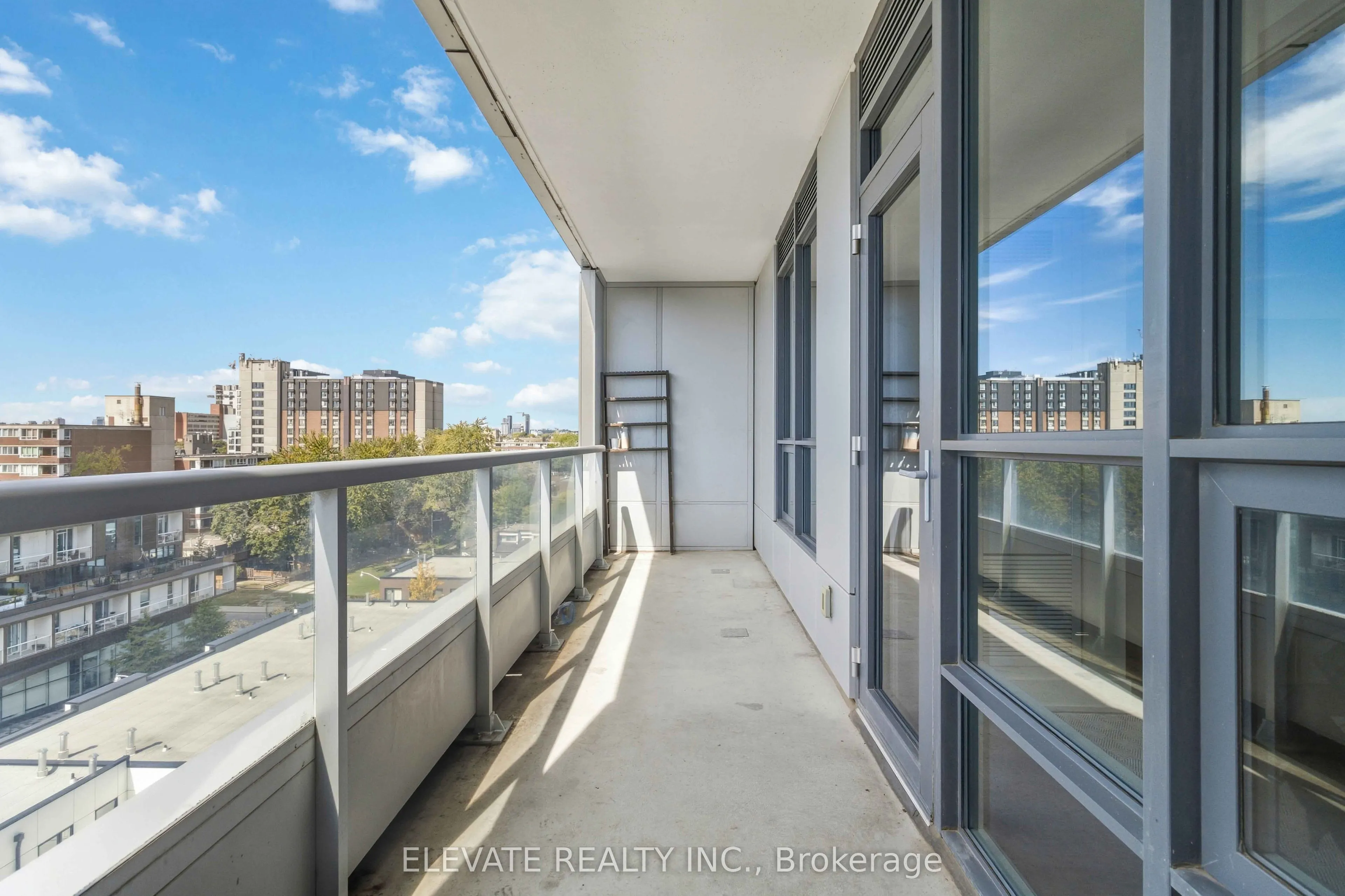 38 Cameron Street #828