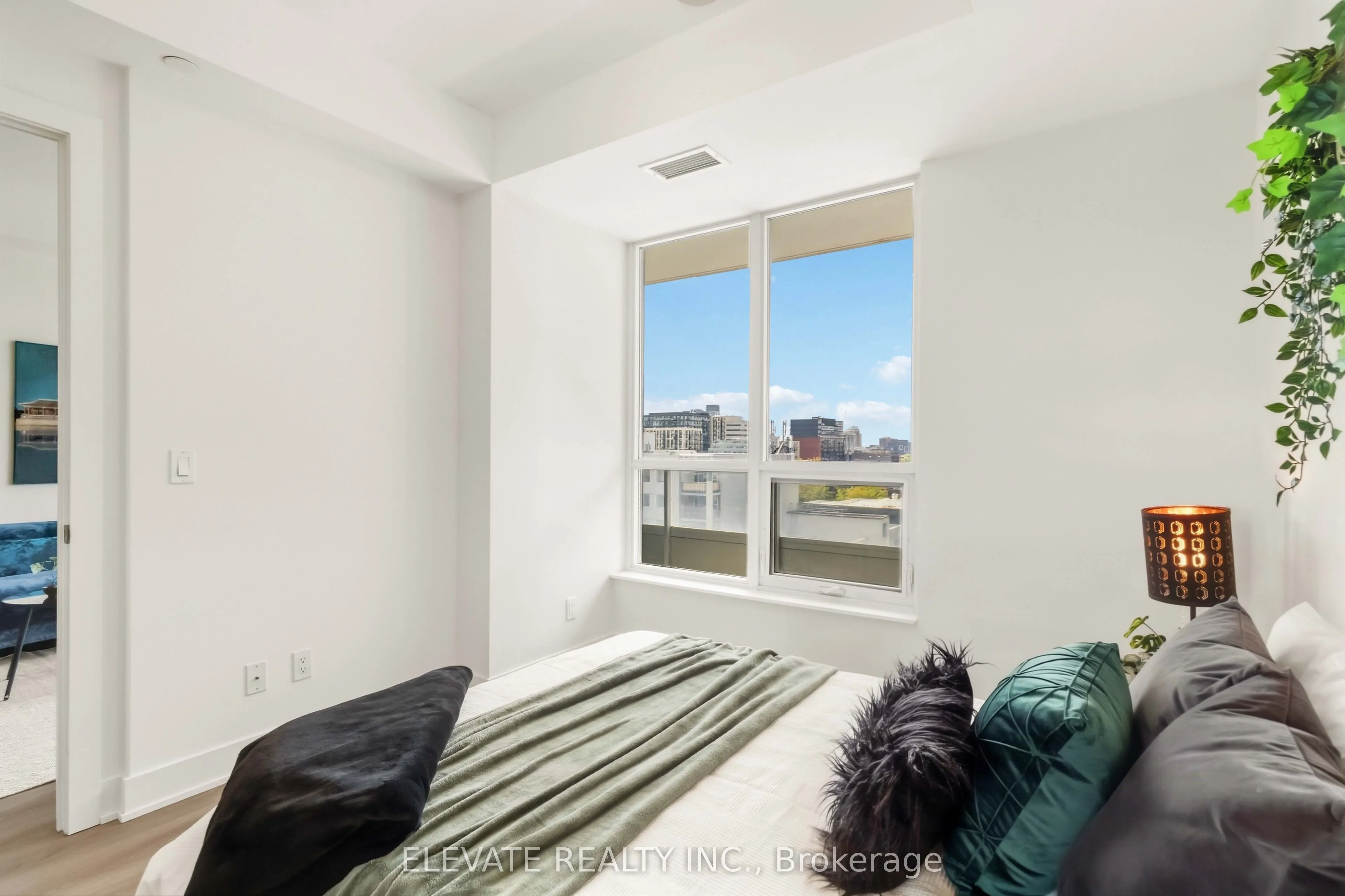 38 Cameron Street #828