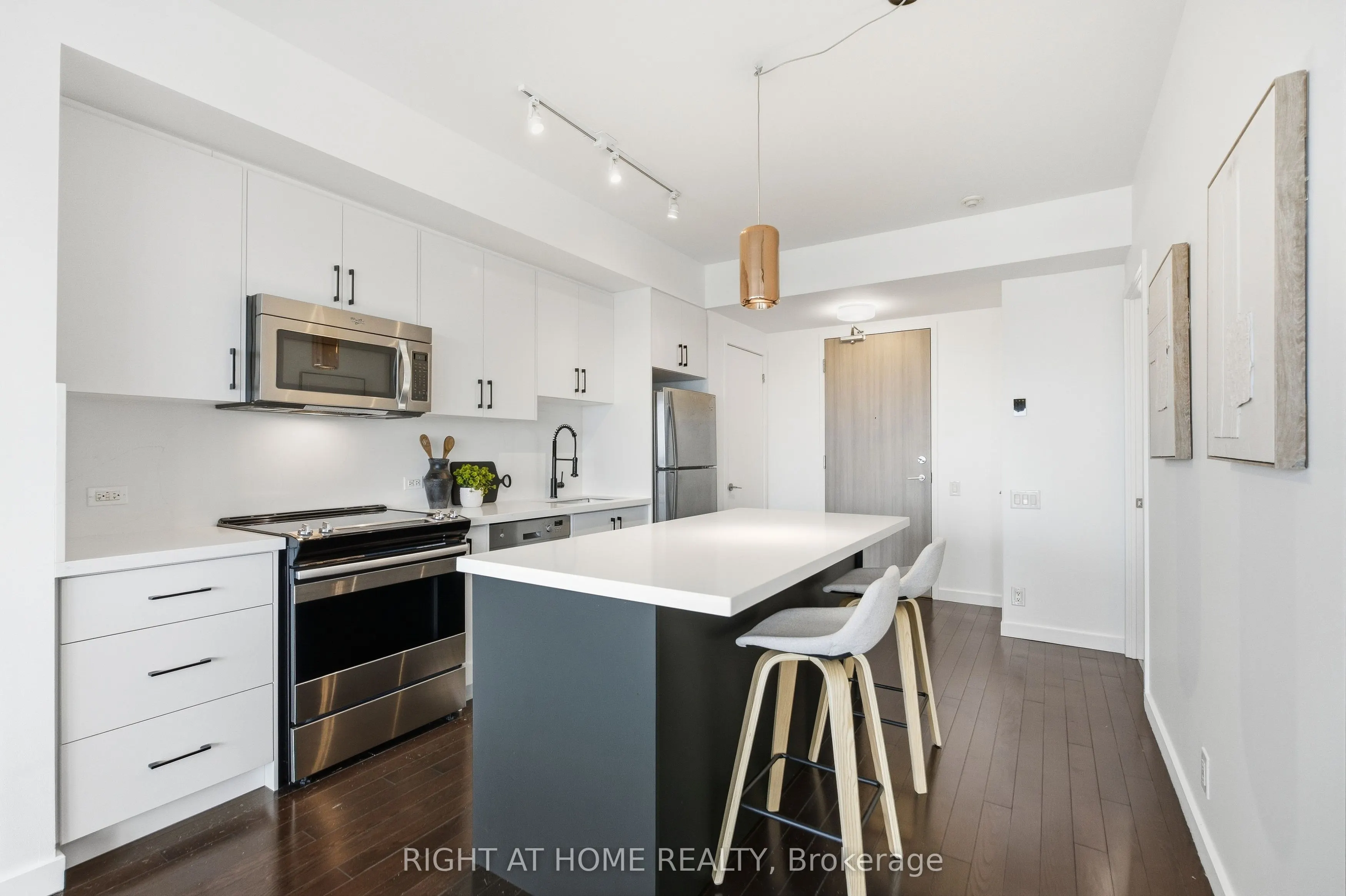 390 Cherry Street #1708