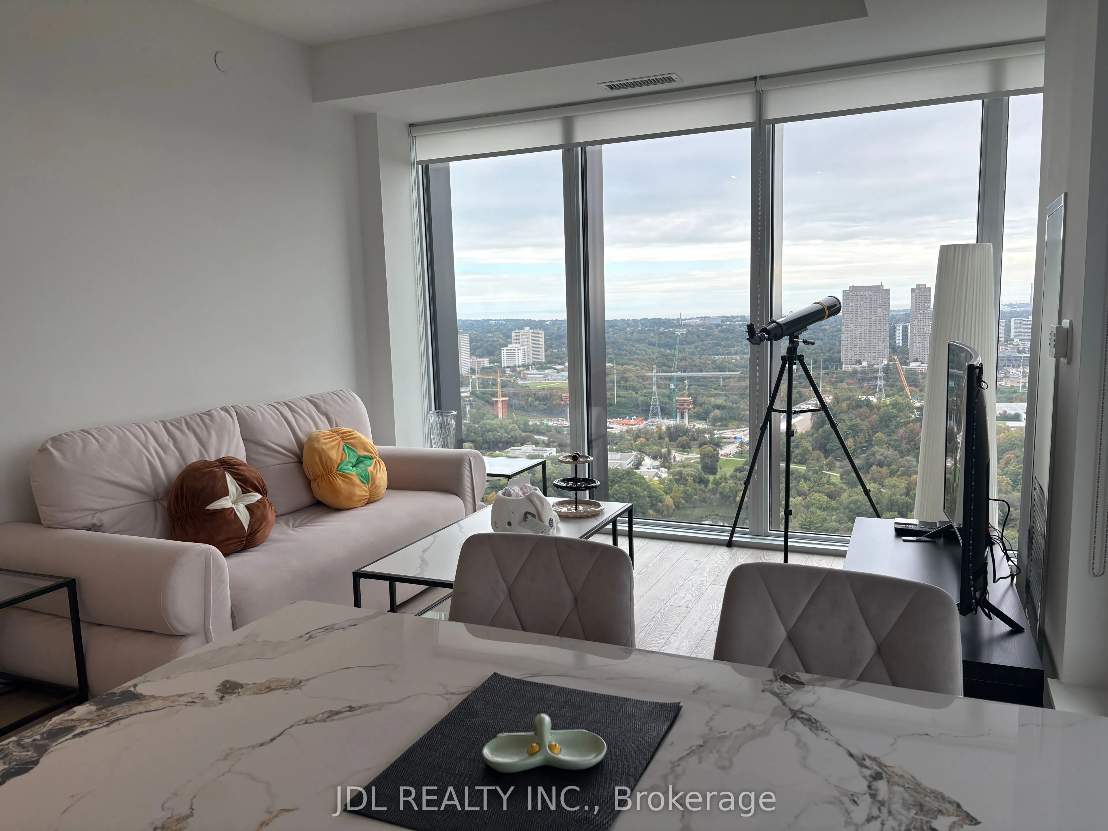 1 Quarrington Lane #3803