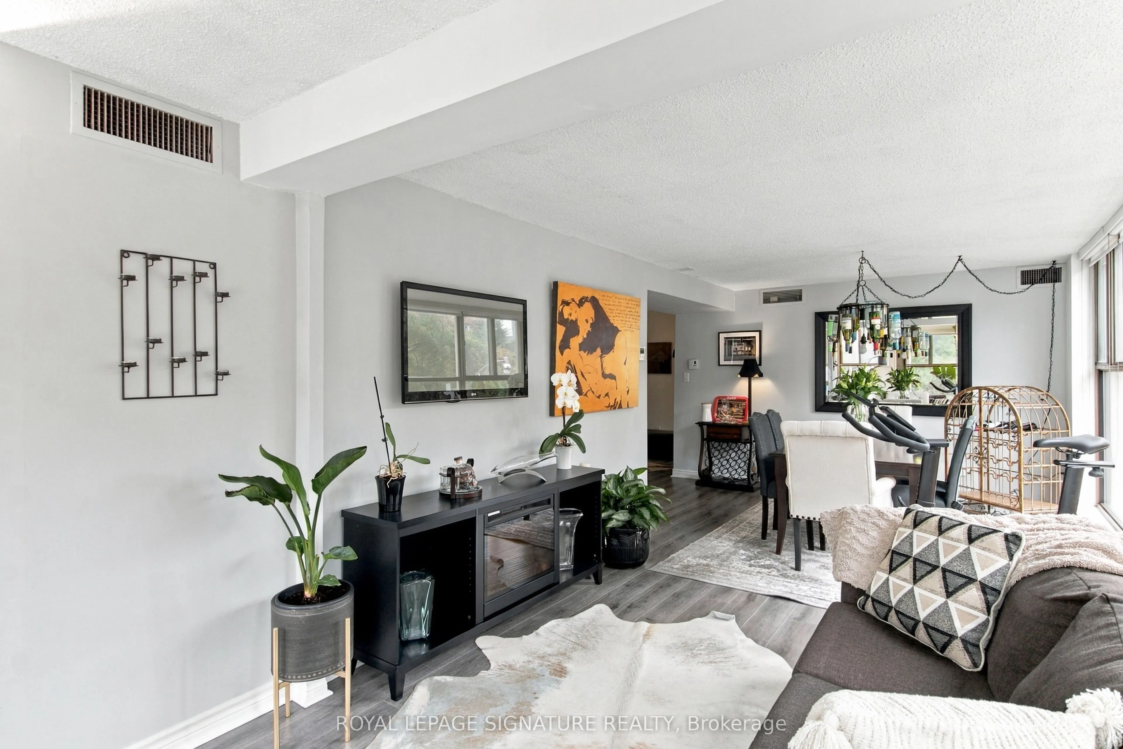 65 Scadding Avenue #301