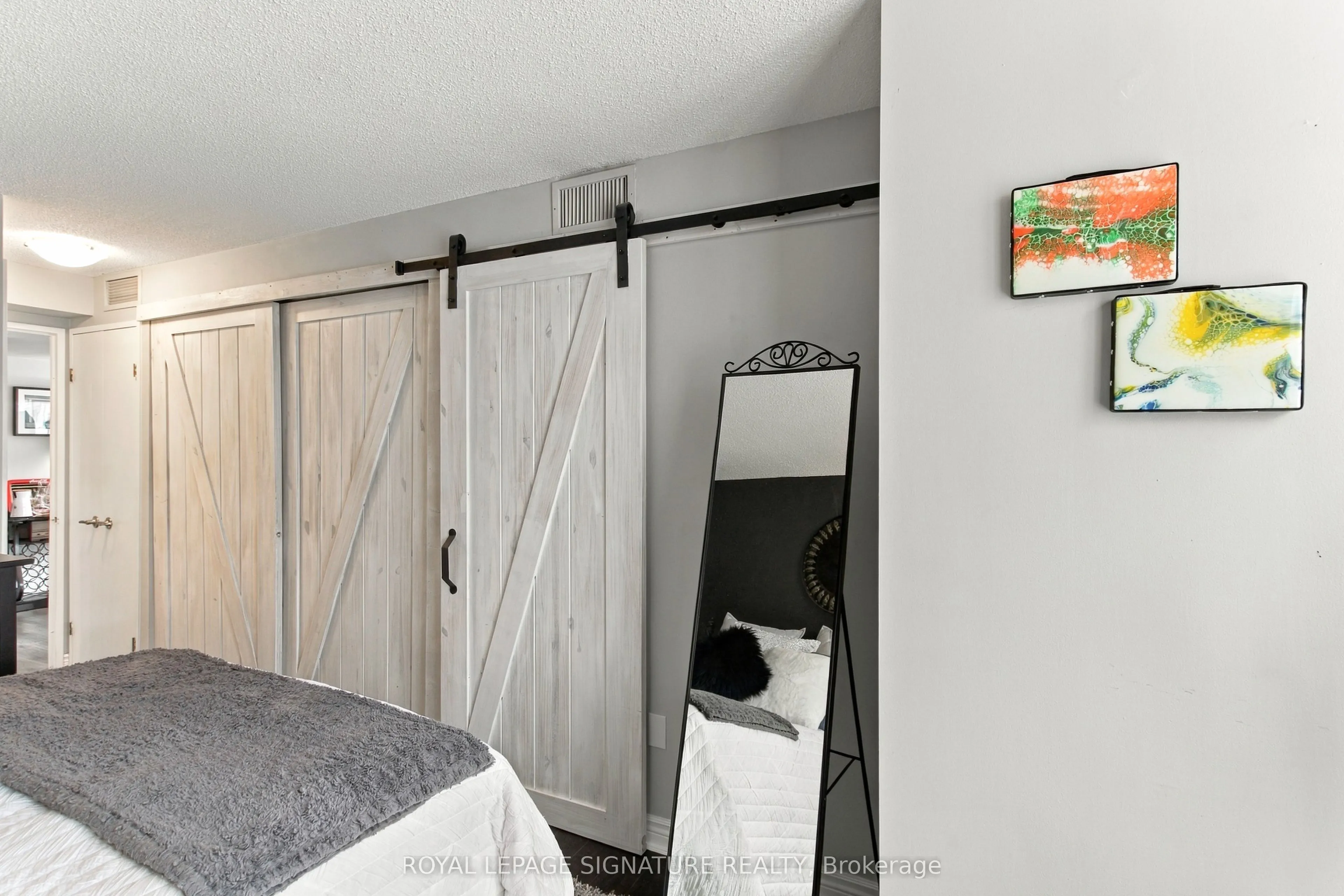 65 Scadding Avenue #301