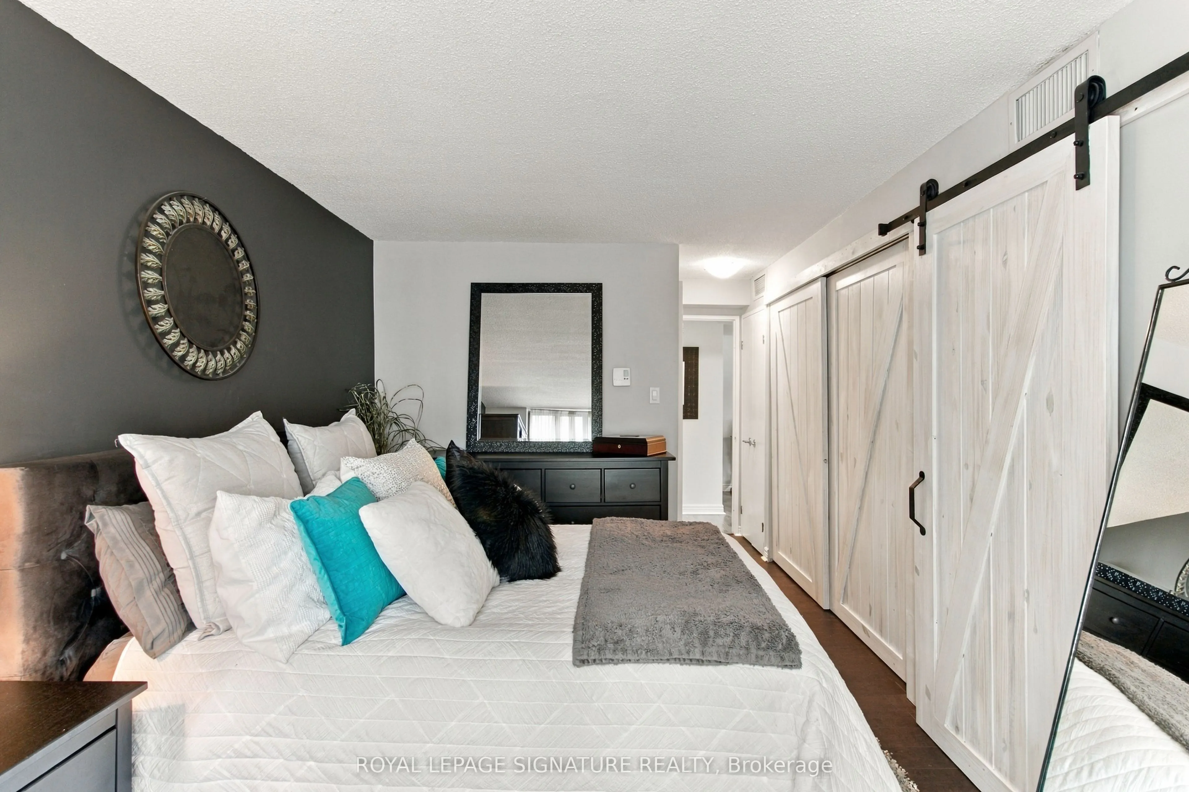65 Scadding Avenue #301