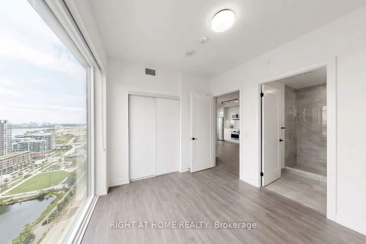 5 Defries Street #2502