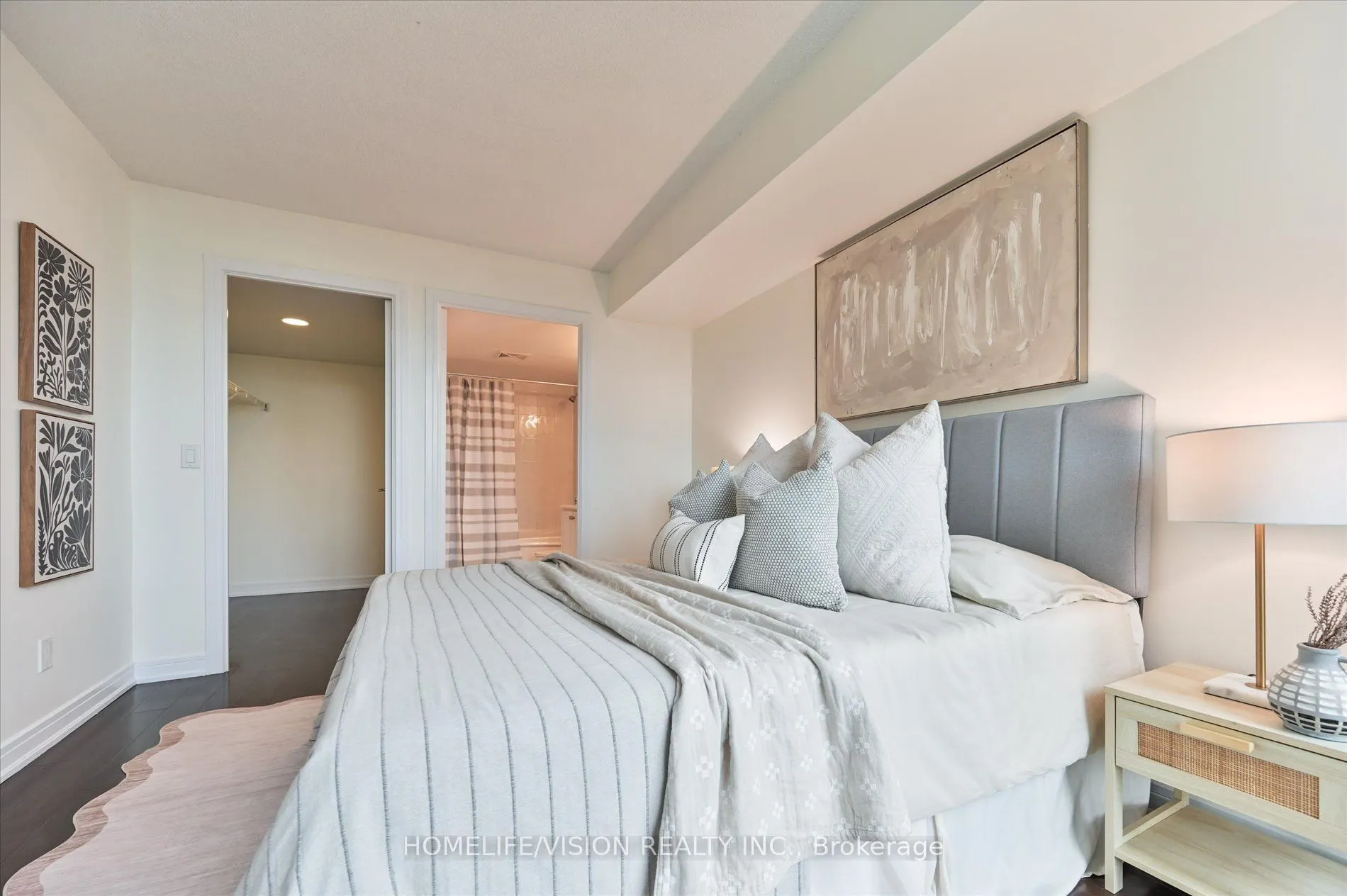 31 Bales Avenue #1801
