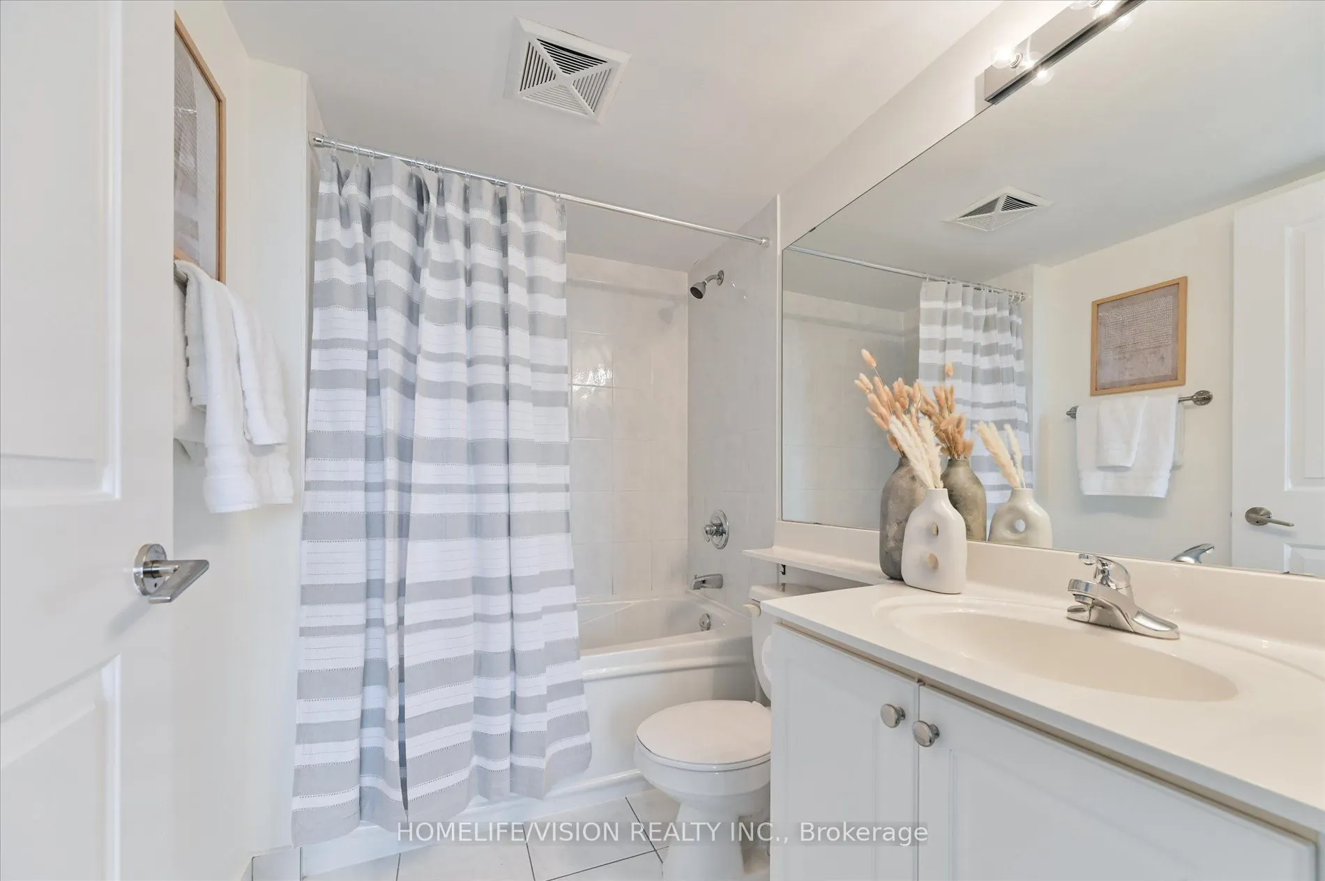 31 Bales Avenue #1801