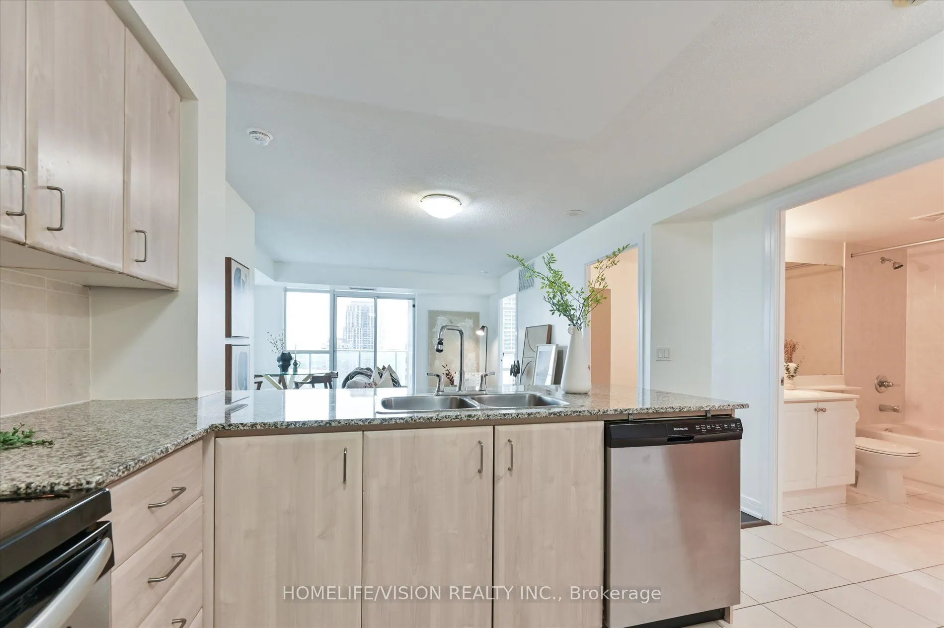 31 Bales Avenue #1801