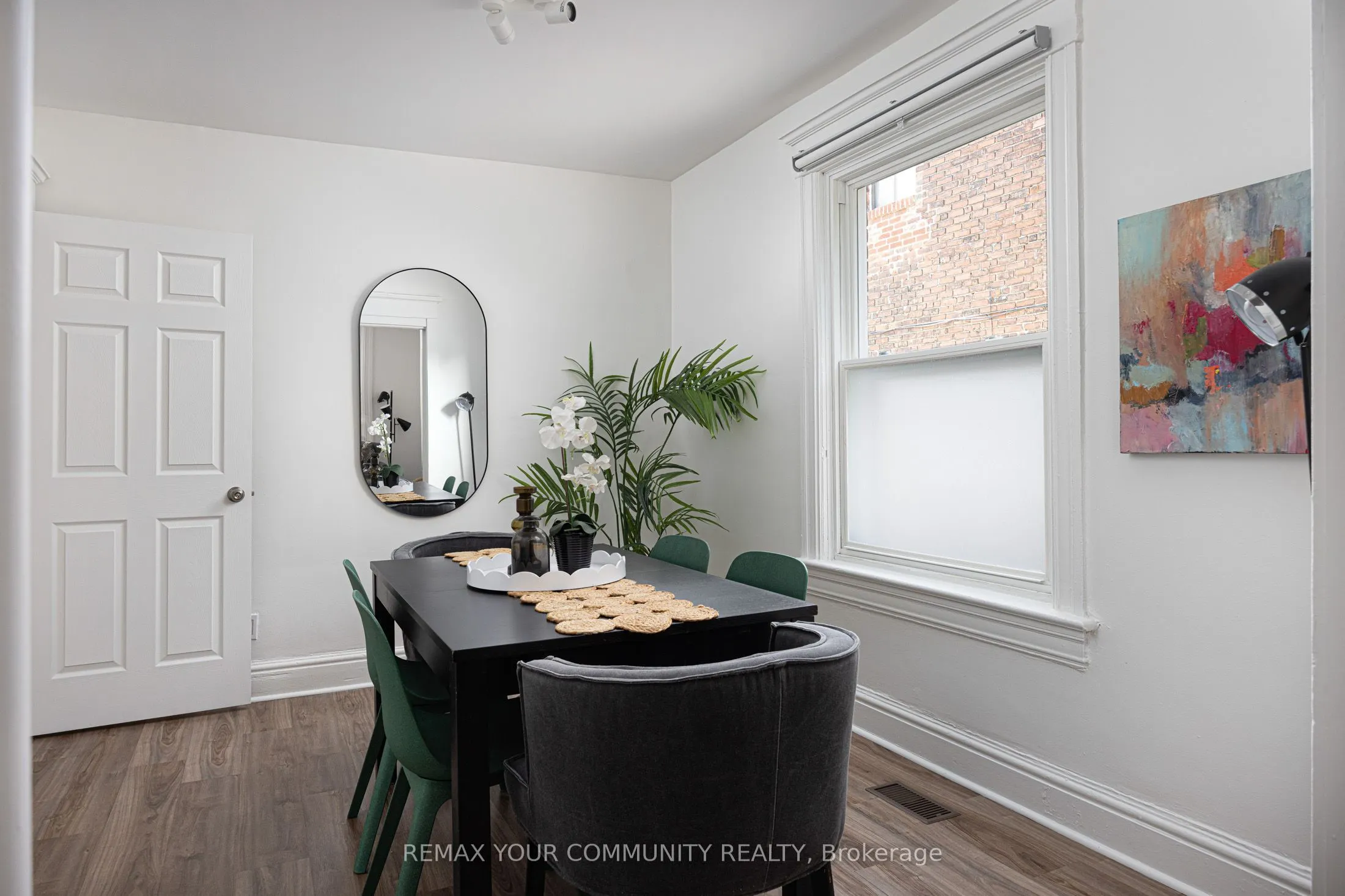 17 Muir Avenue