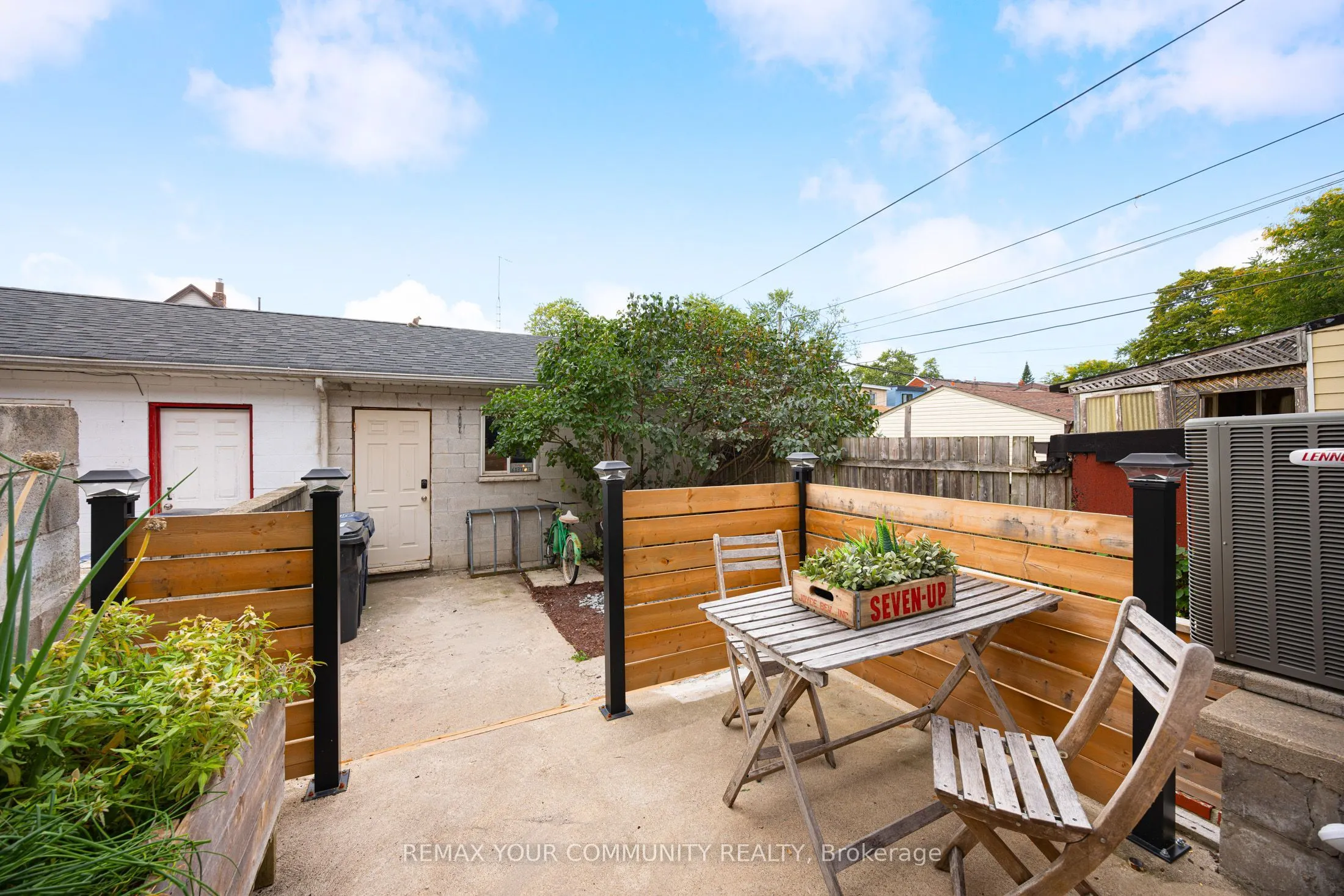 17 Muir Avenue