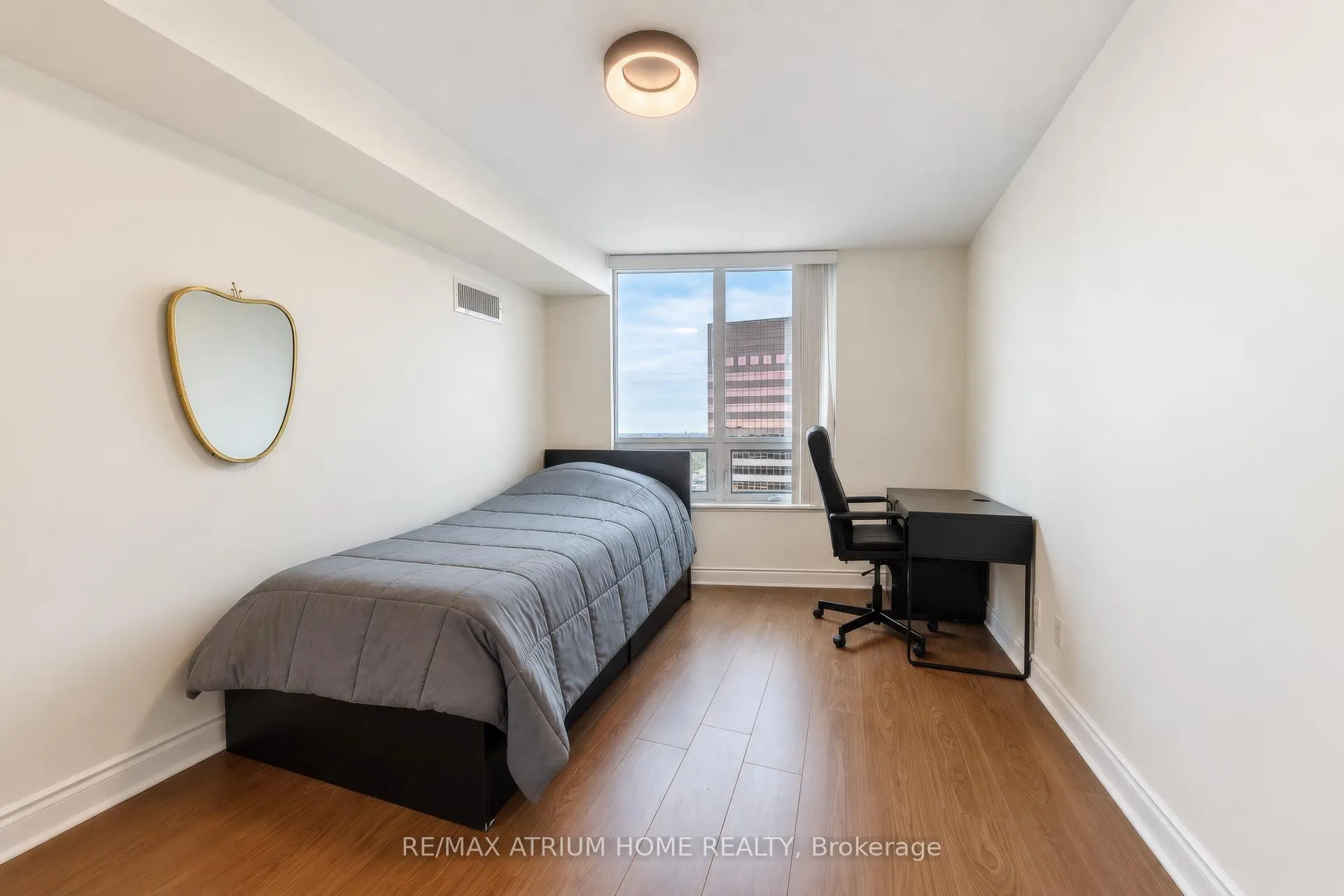 25 Greenview Avenue #2320
