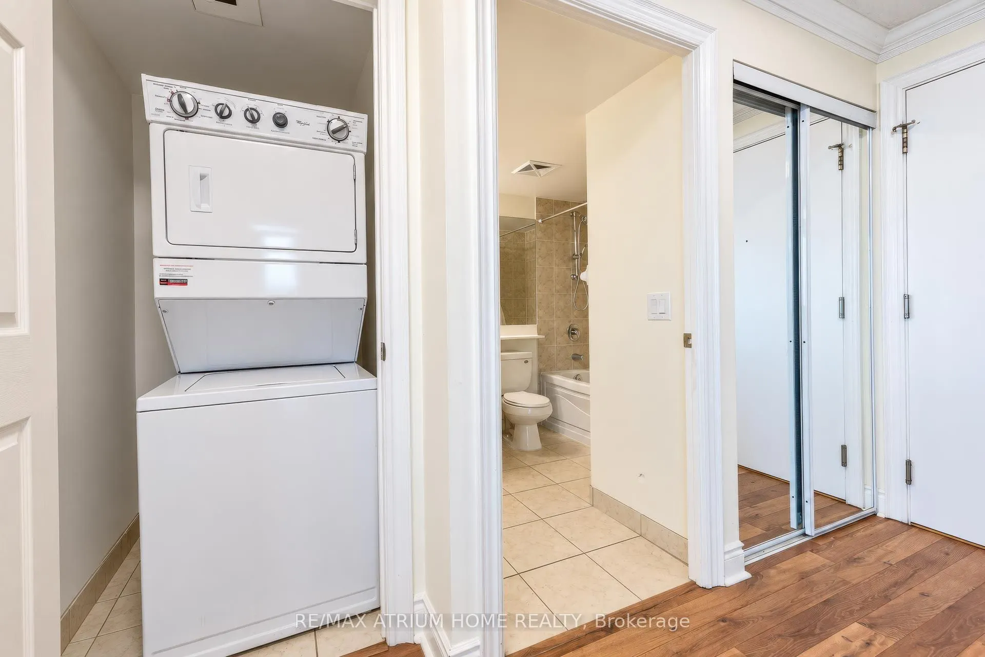 25 Greenview Avenue #2320
