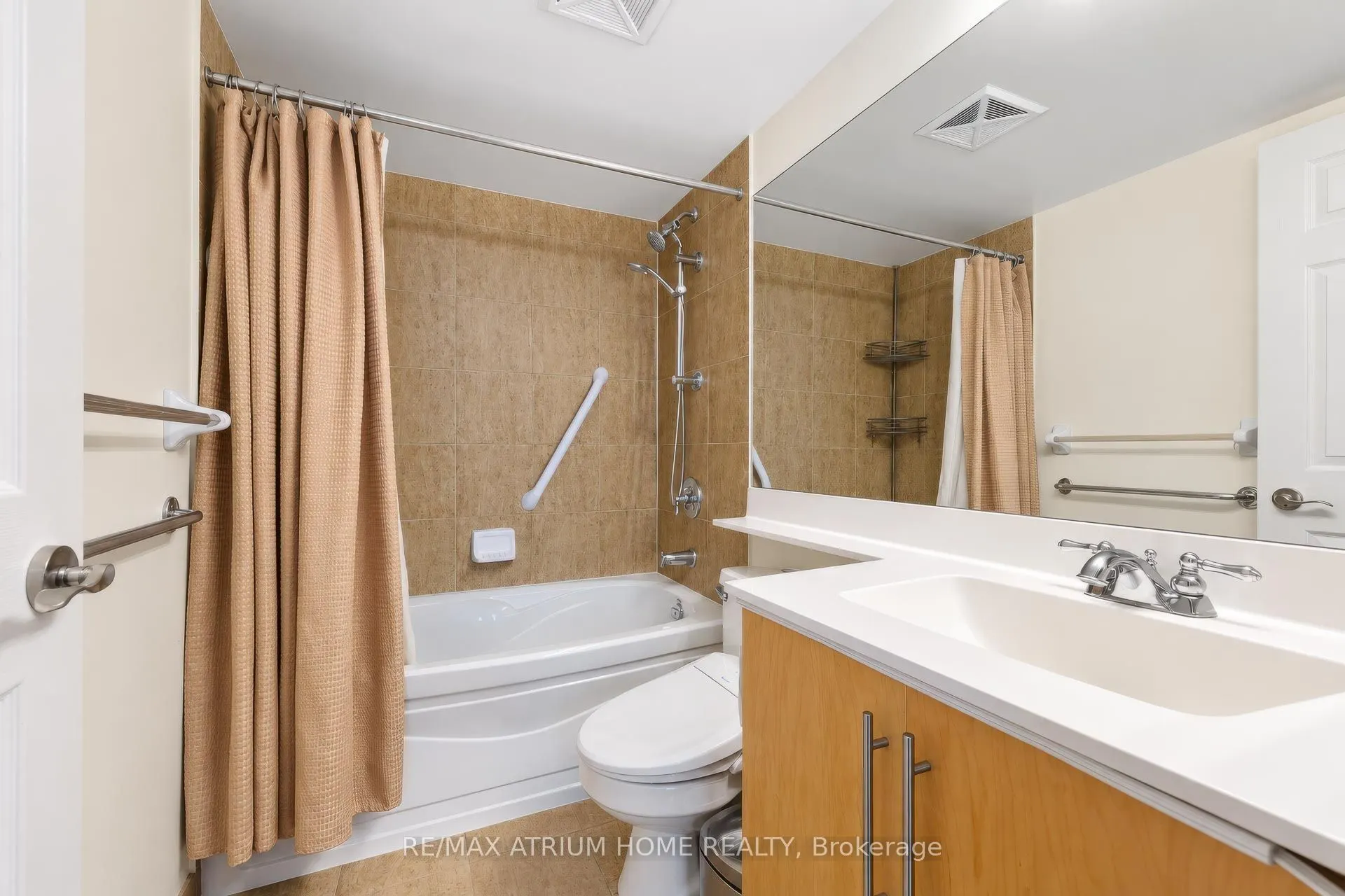 25 Greenview Avenue #2320
