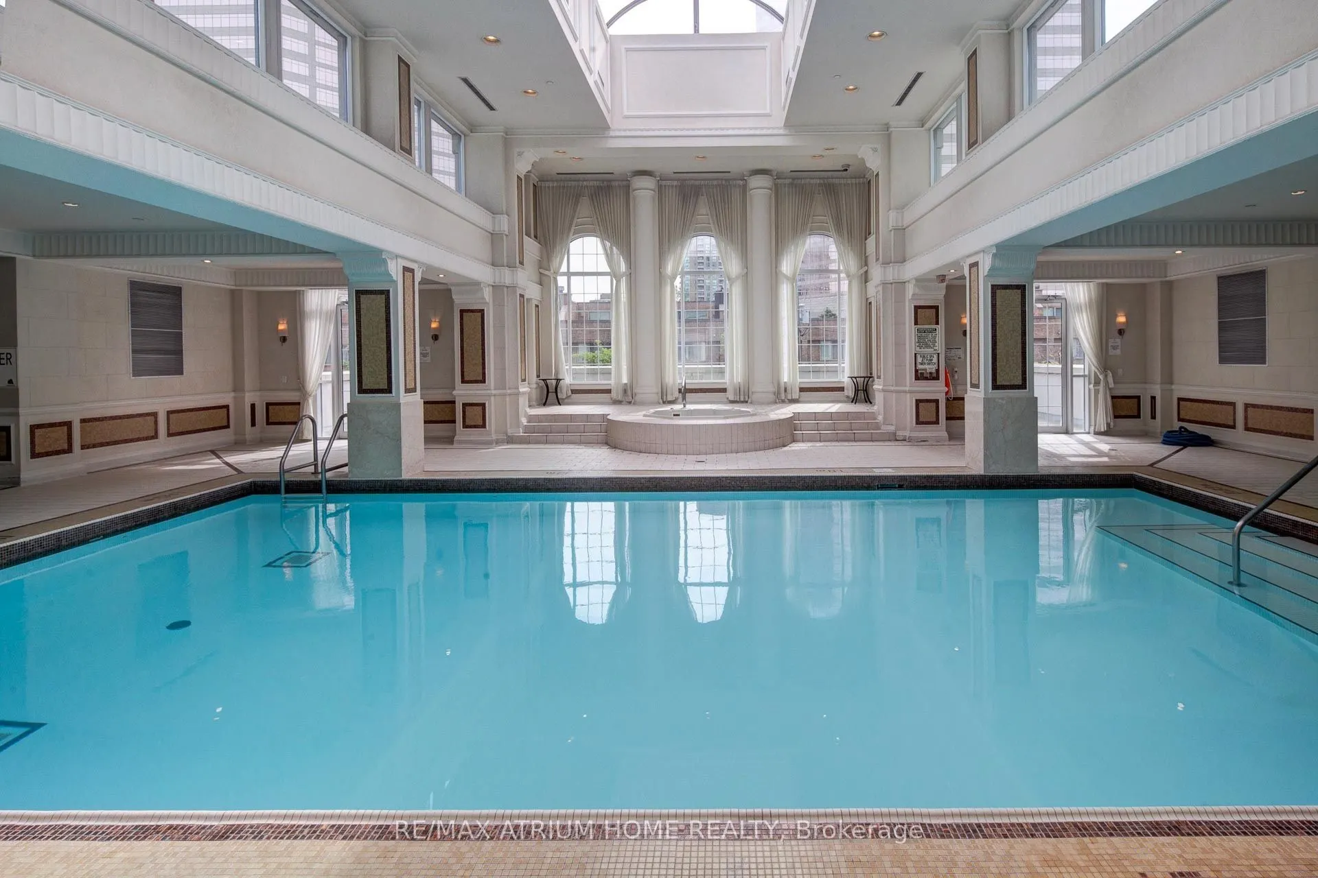 25 Greenview Avenue #2320