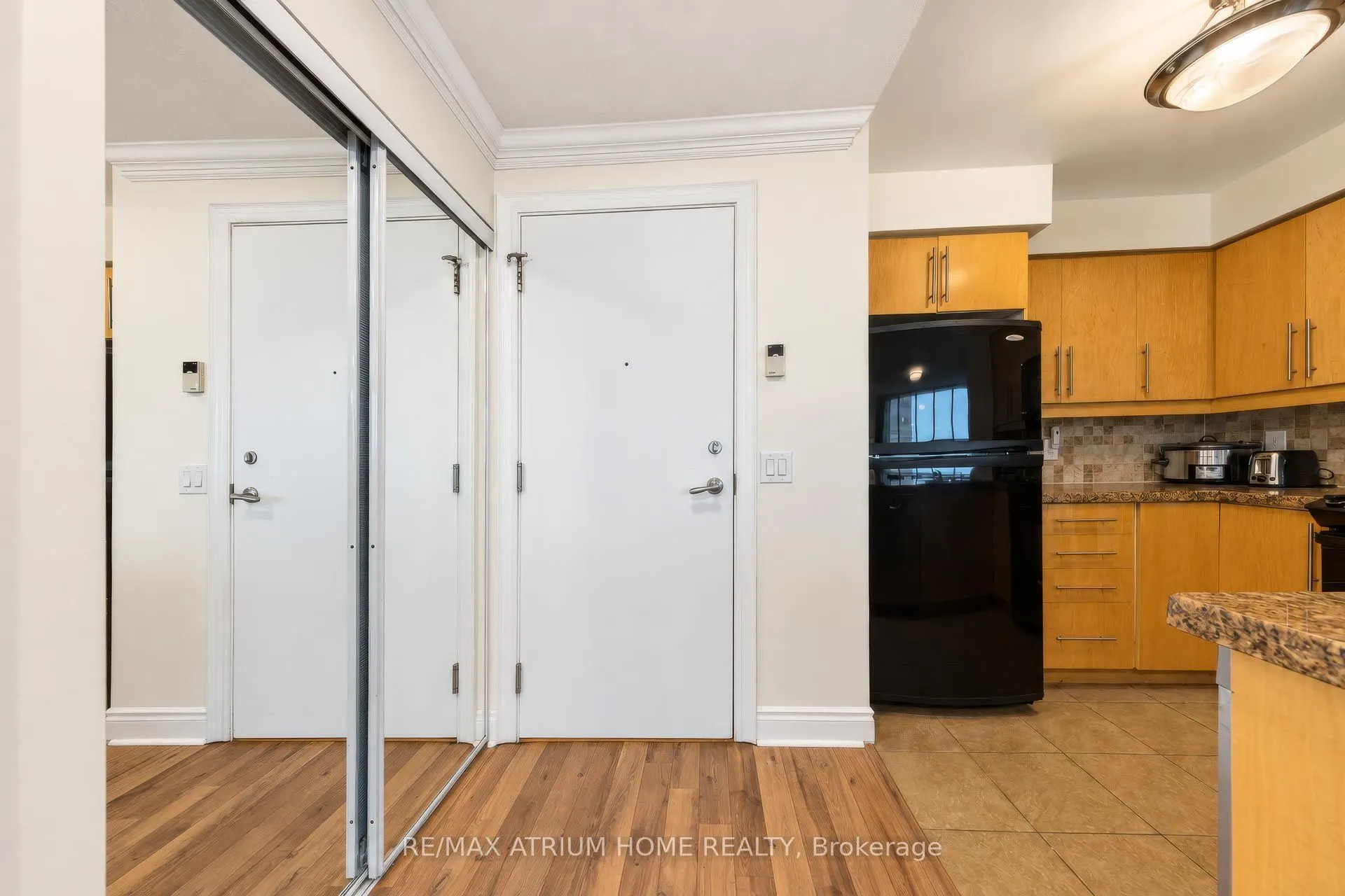 25 Greenview Avenue #2320