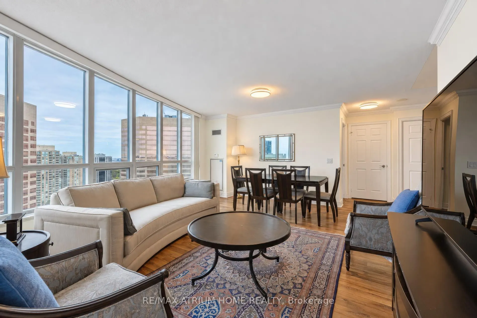 25 Greenview Avenue #2320