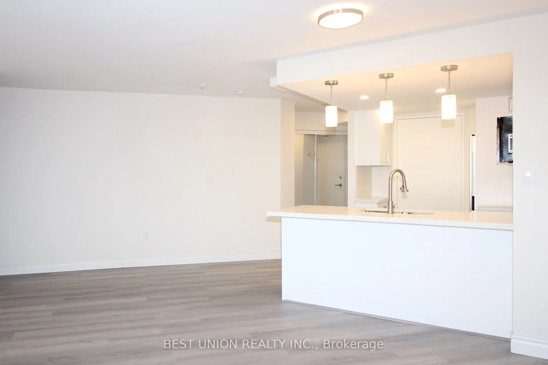 77 Maitland Place #1209