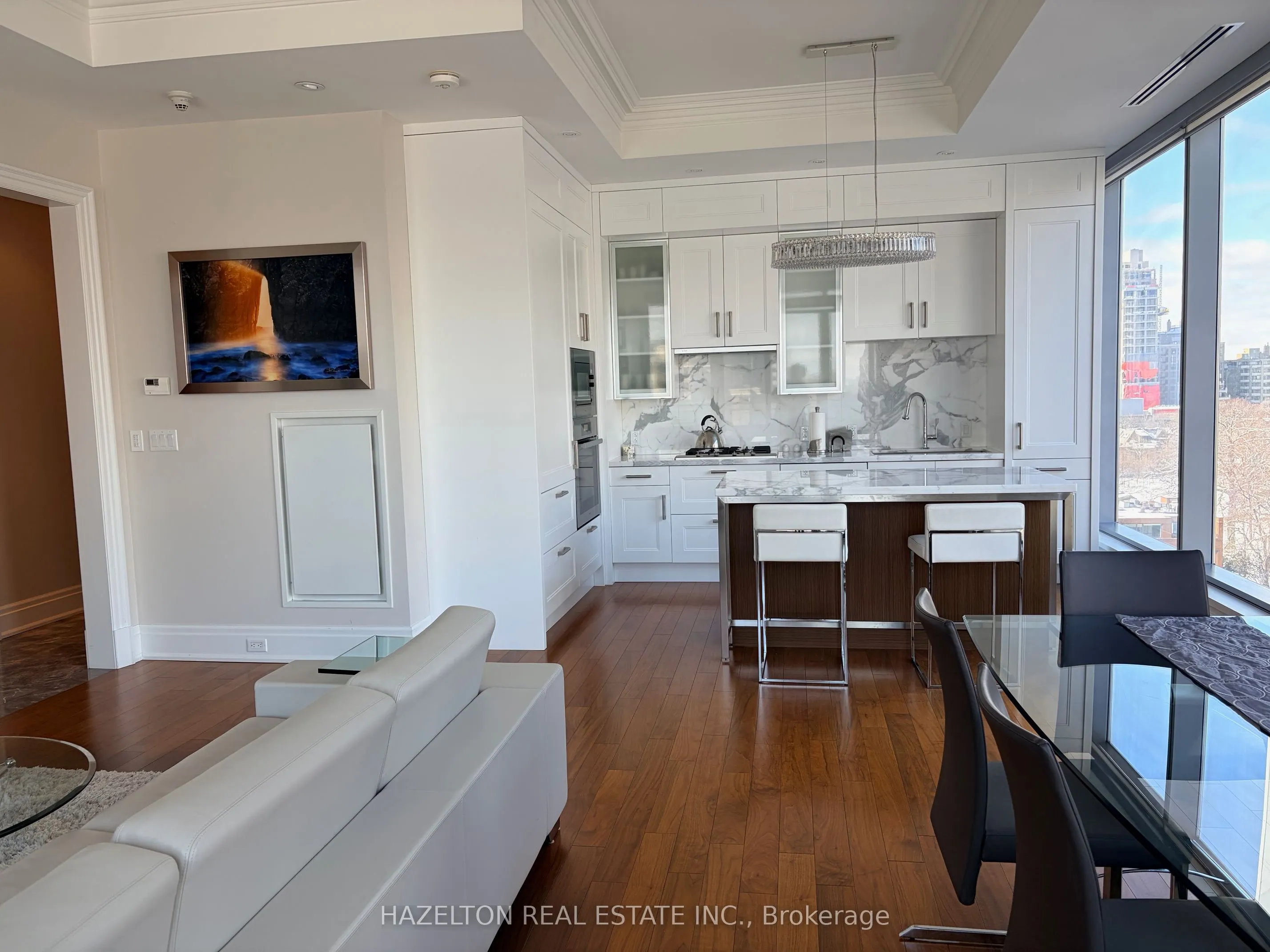 55 Scollard Street #902
