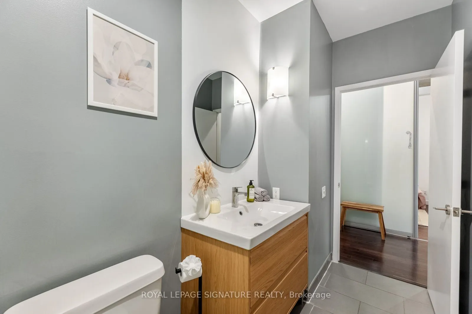 33 Mill Street #210