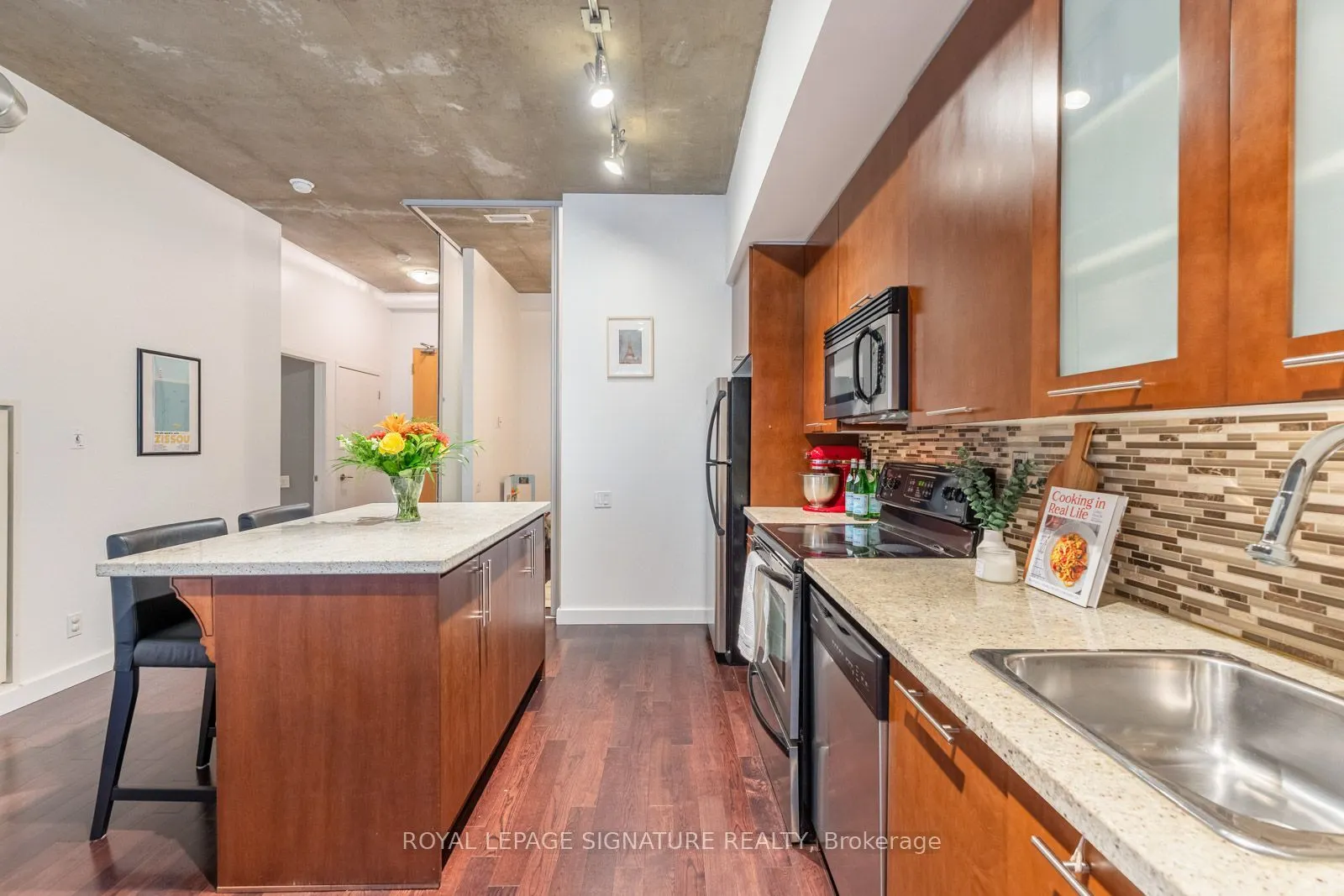 33 Mill Street #210