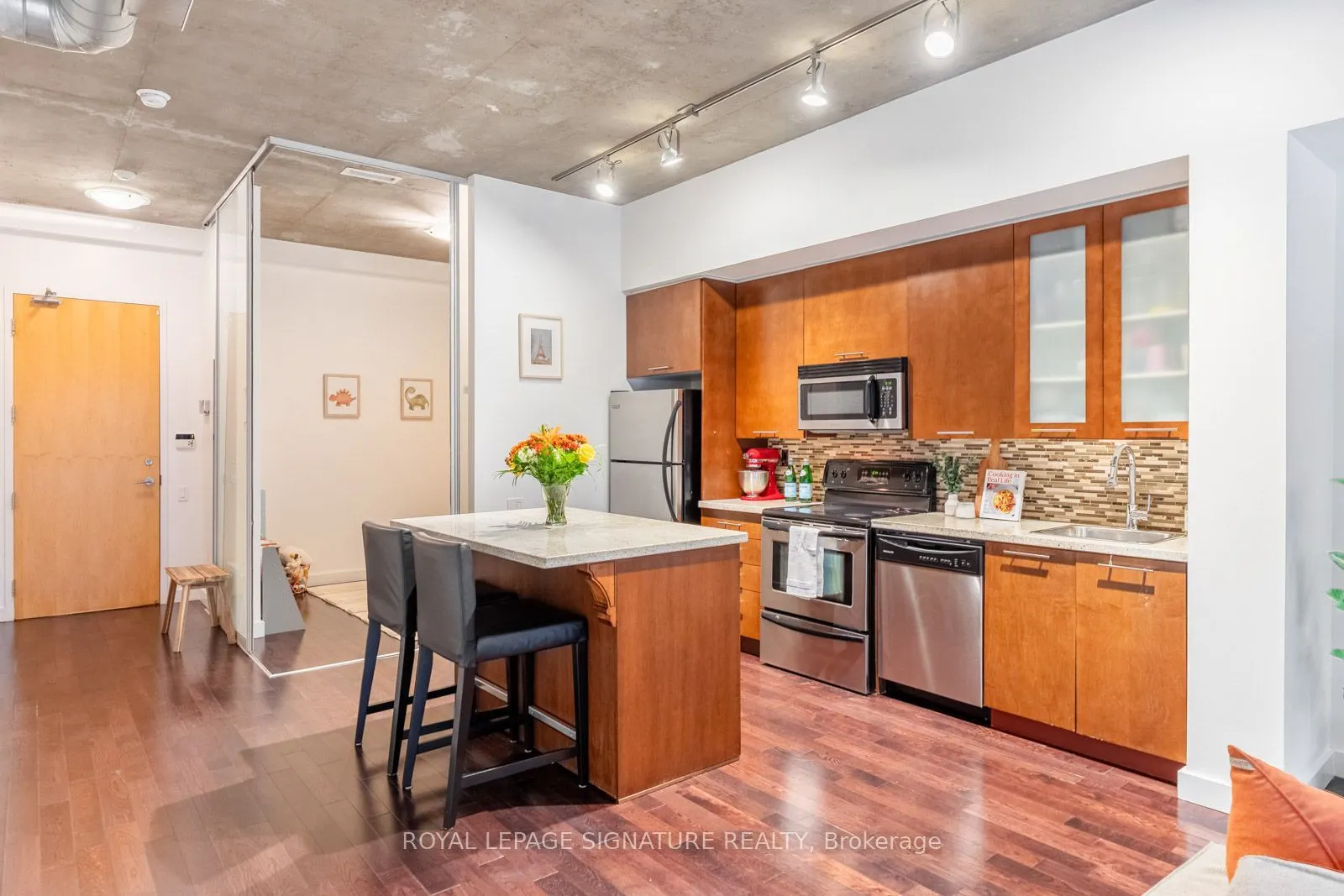 33 Mill Street #210