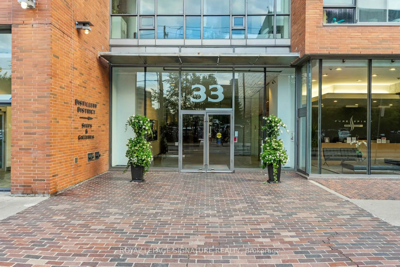 33 Mill Street #210