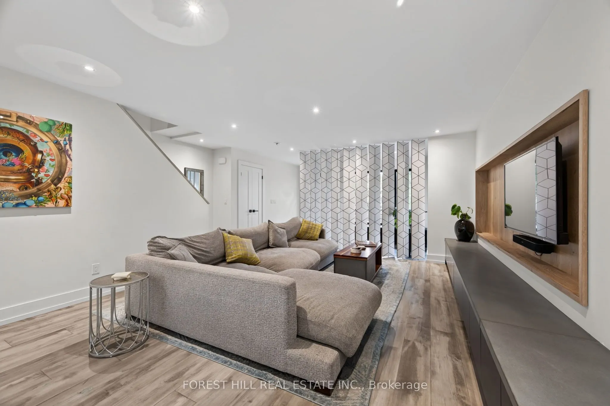 309 Wychwood Avenue