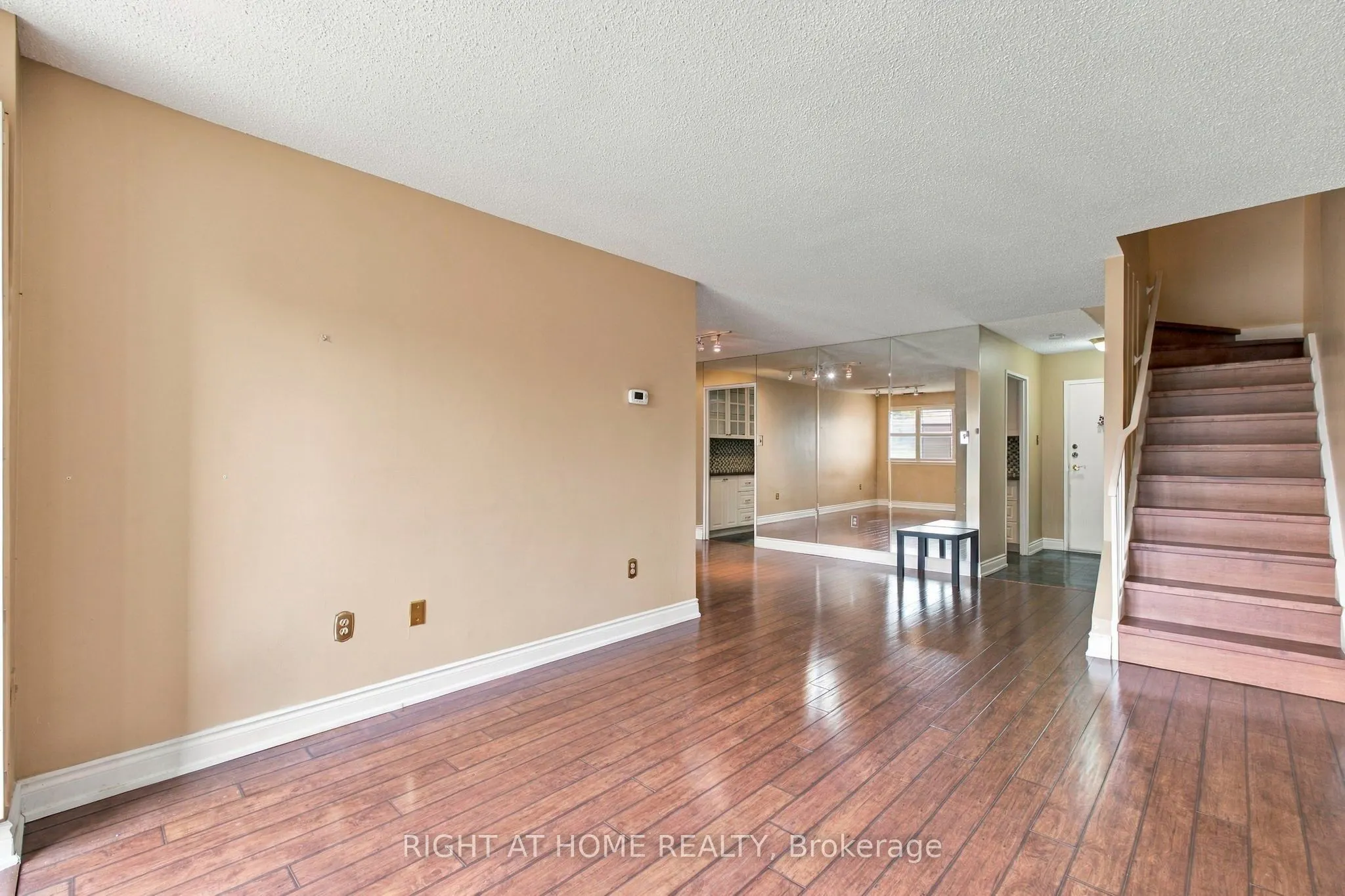4001 Don Mills Road #148