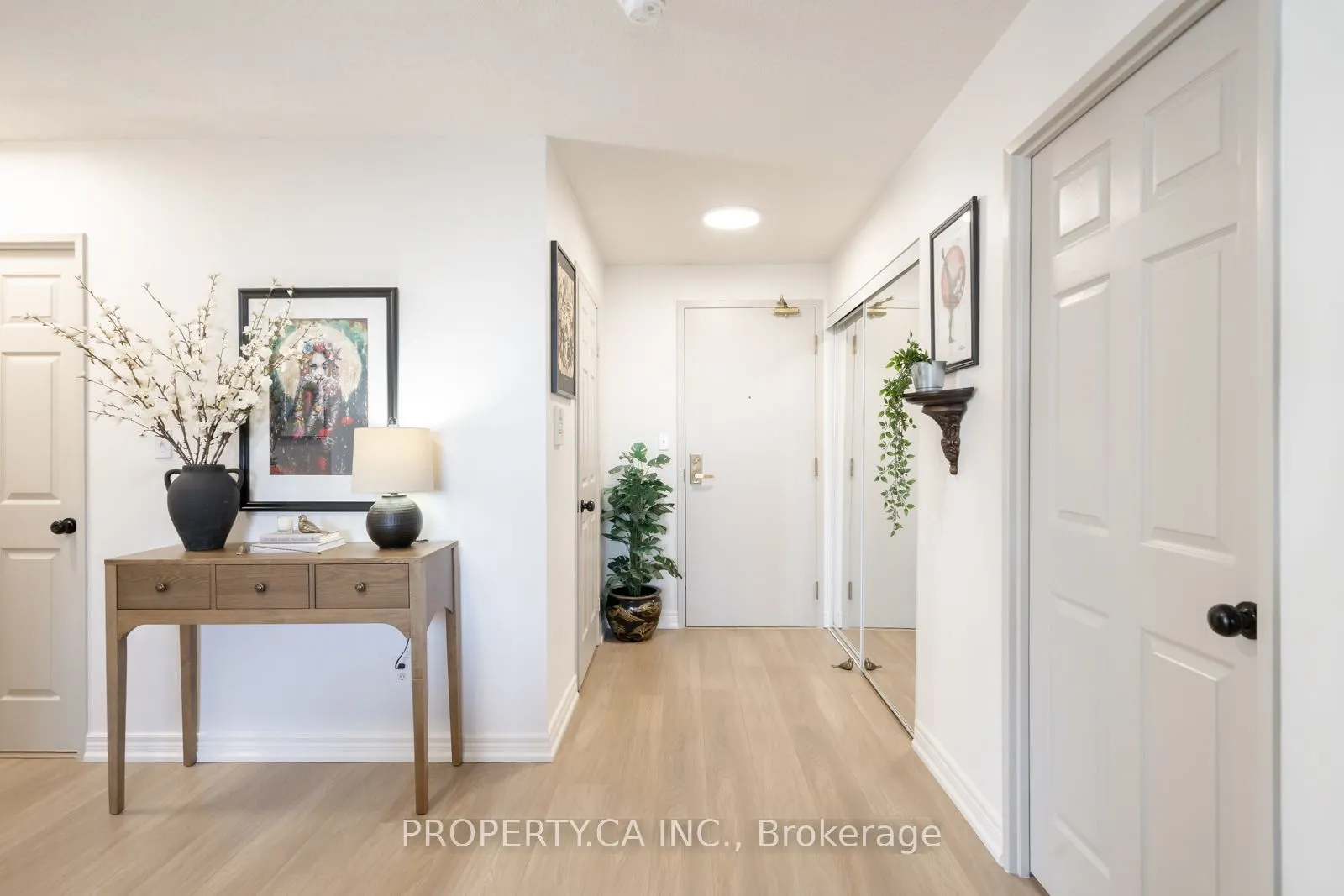 43 Eglinton Avenue E #1902