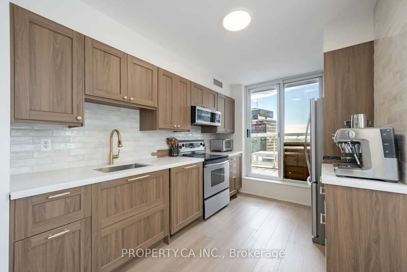 43 Eglinton Avenue E #1902