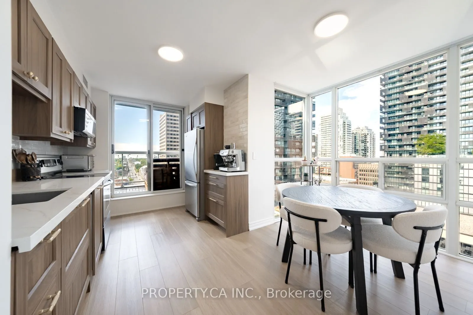 43 Eglinton Avenue E #1902