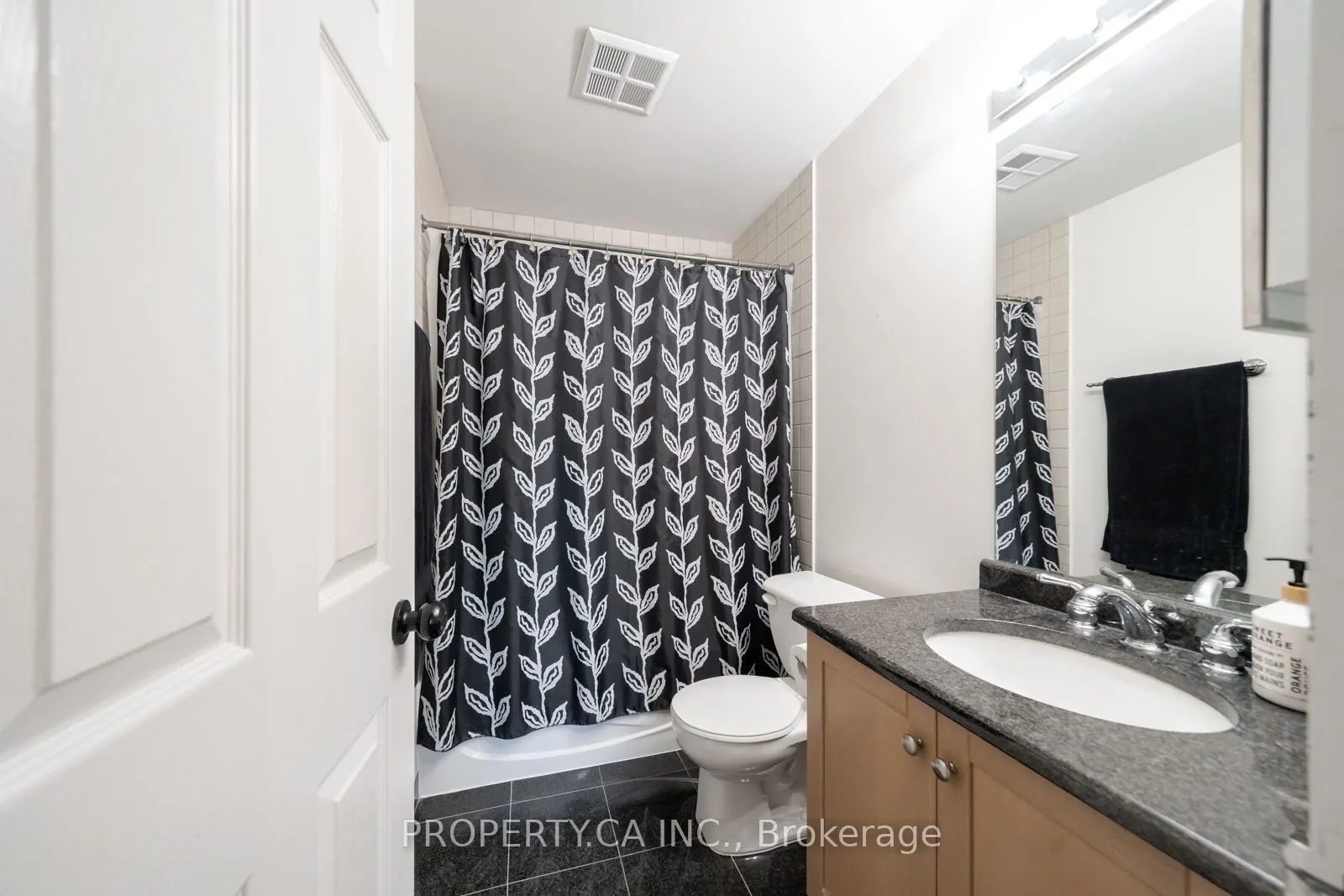 43 Eglinton Avenue E #1902