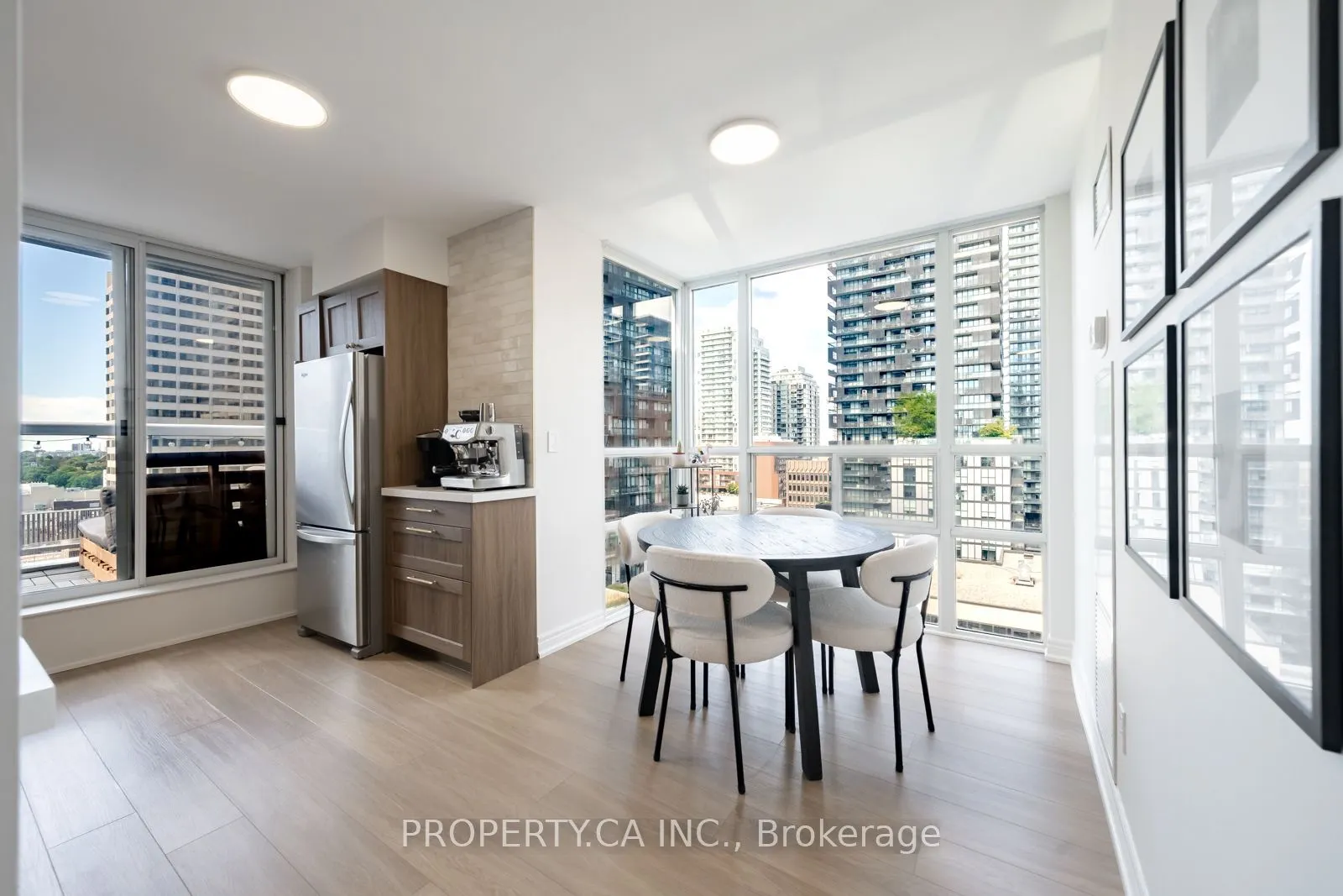 43 Eglinton Avenue E #1902