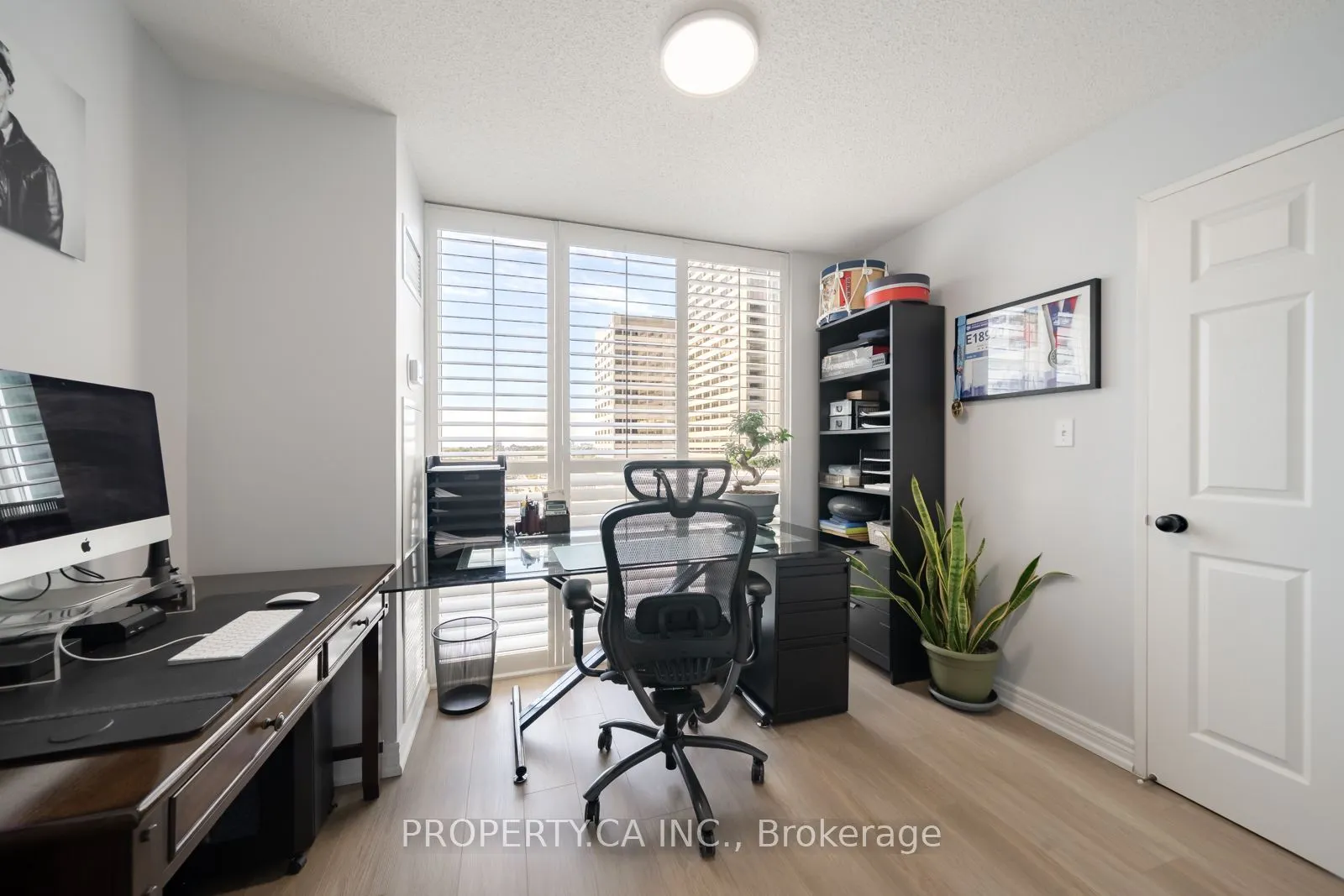 43 Eglinton Avenue E #1902