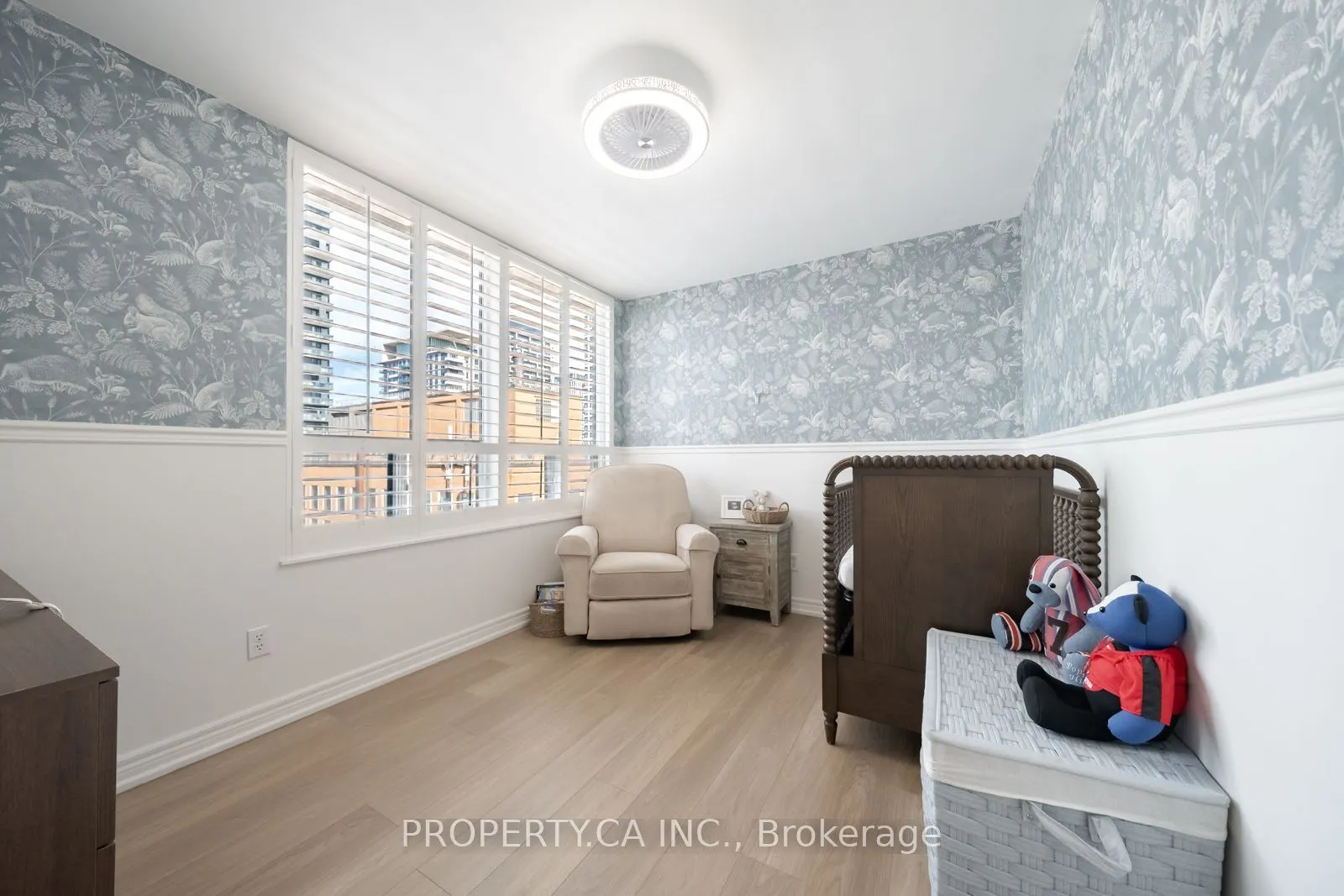 43 Eglinton Avenue E #1902