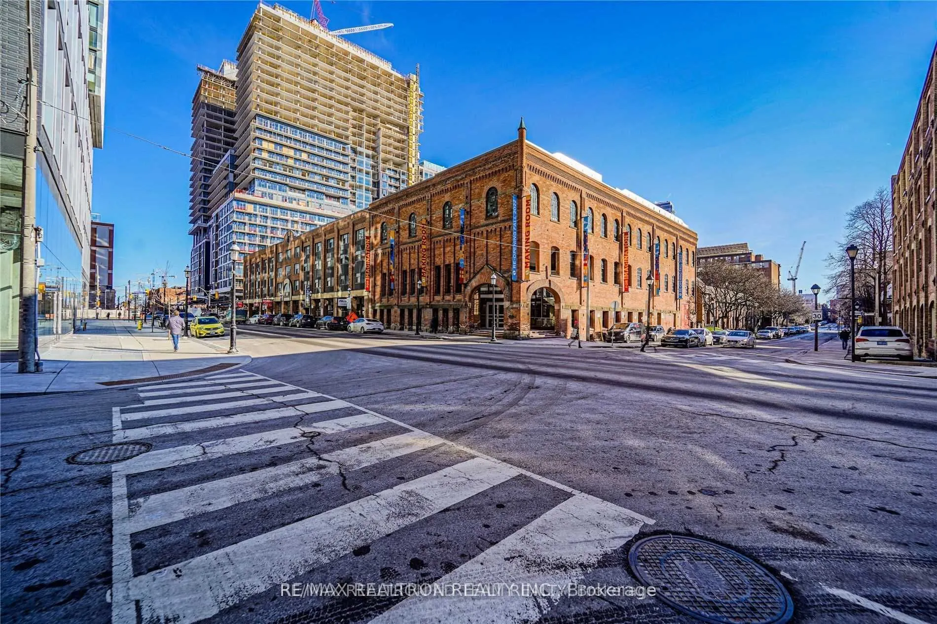 158 Front Street E #611