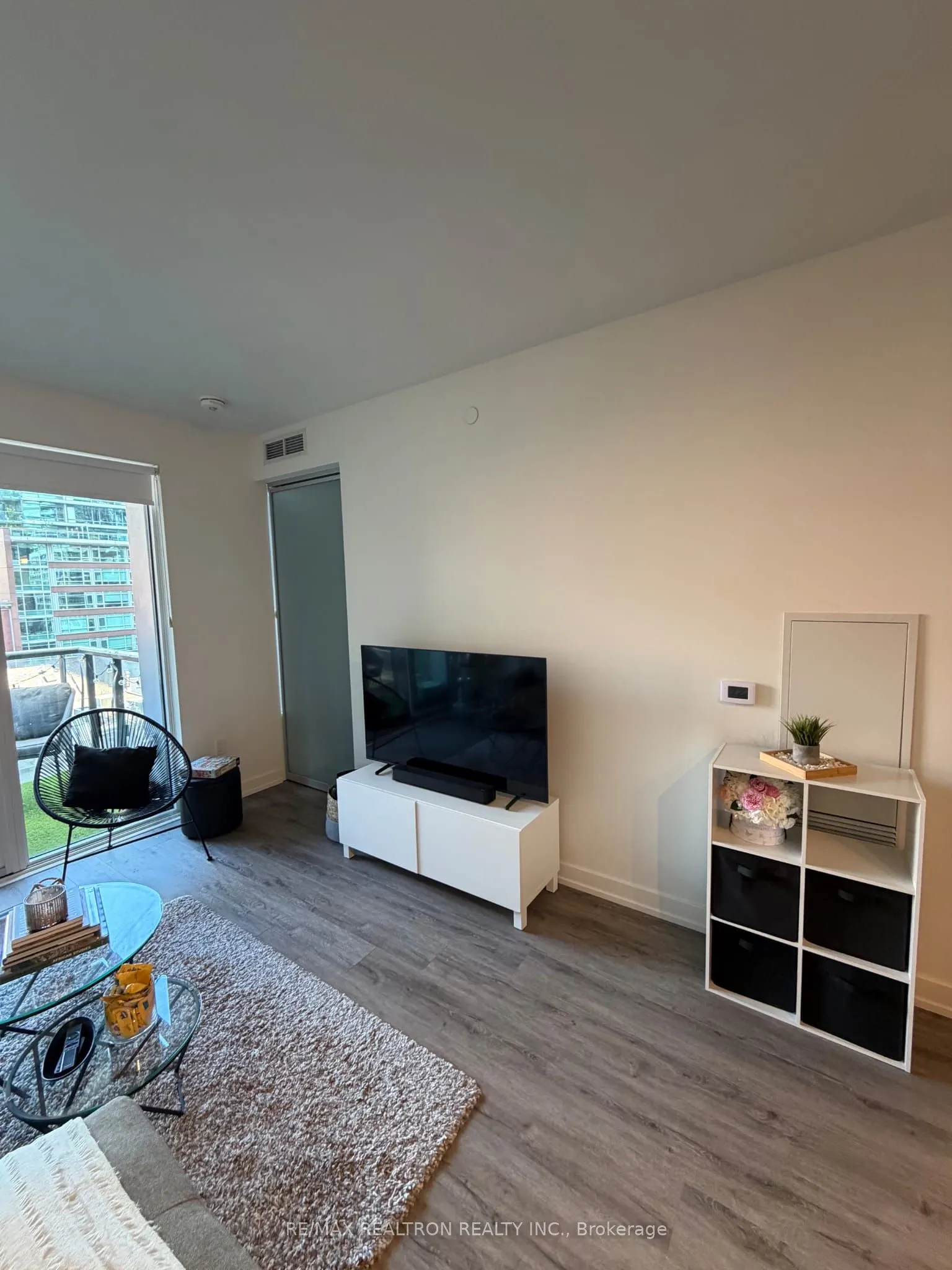 158 Front Street E #611