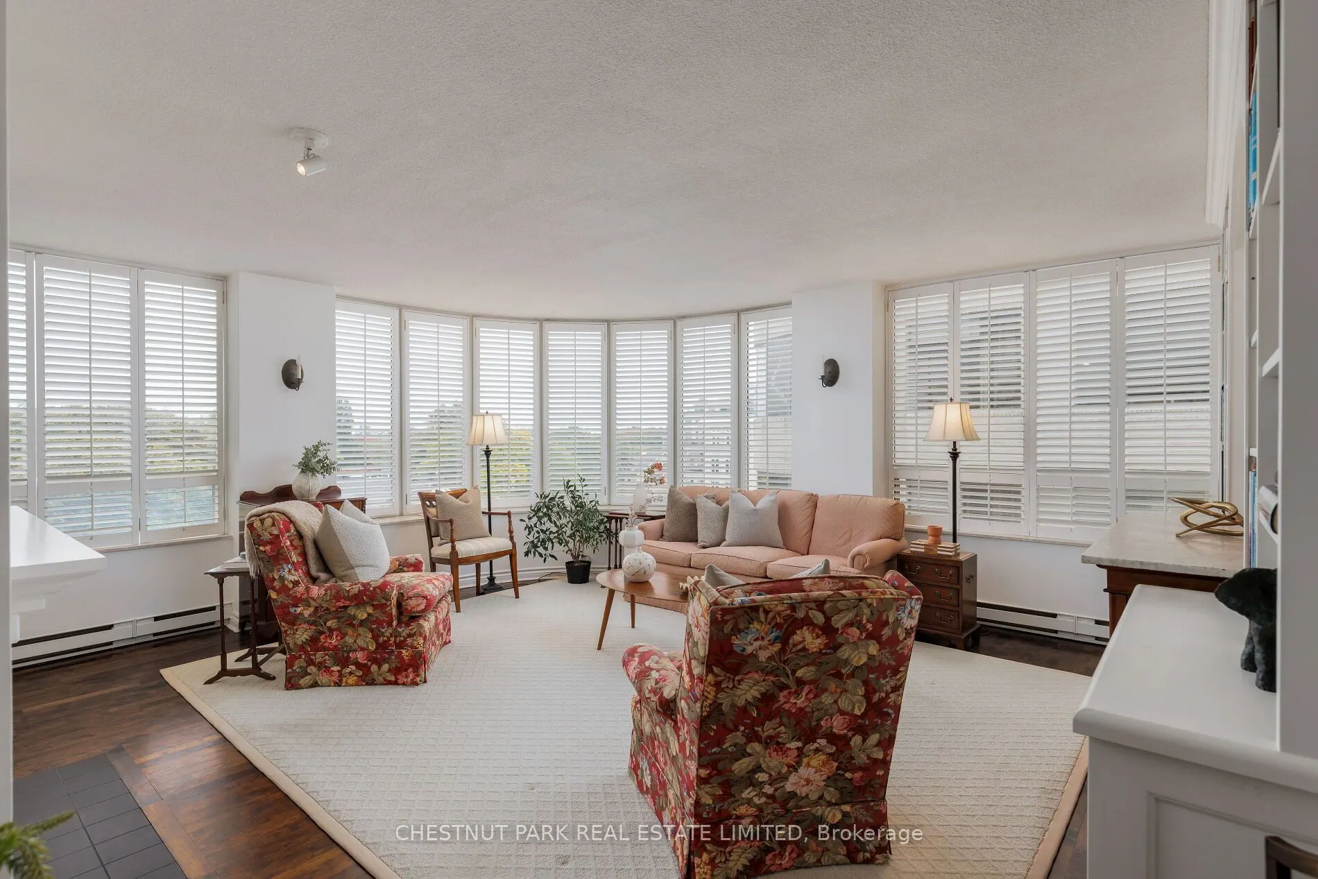 1177 Yonge Street #516
