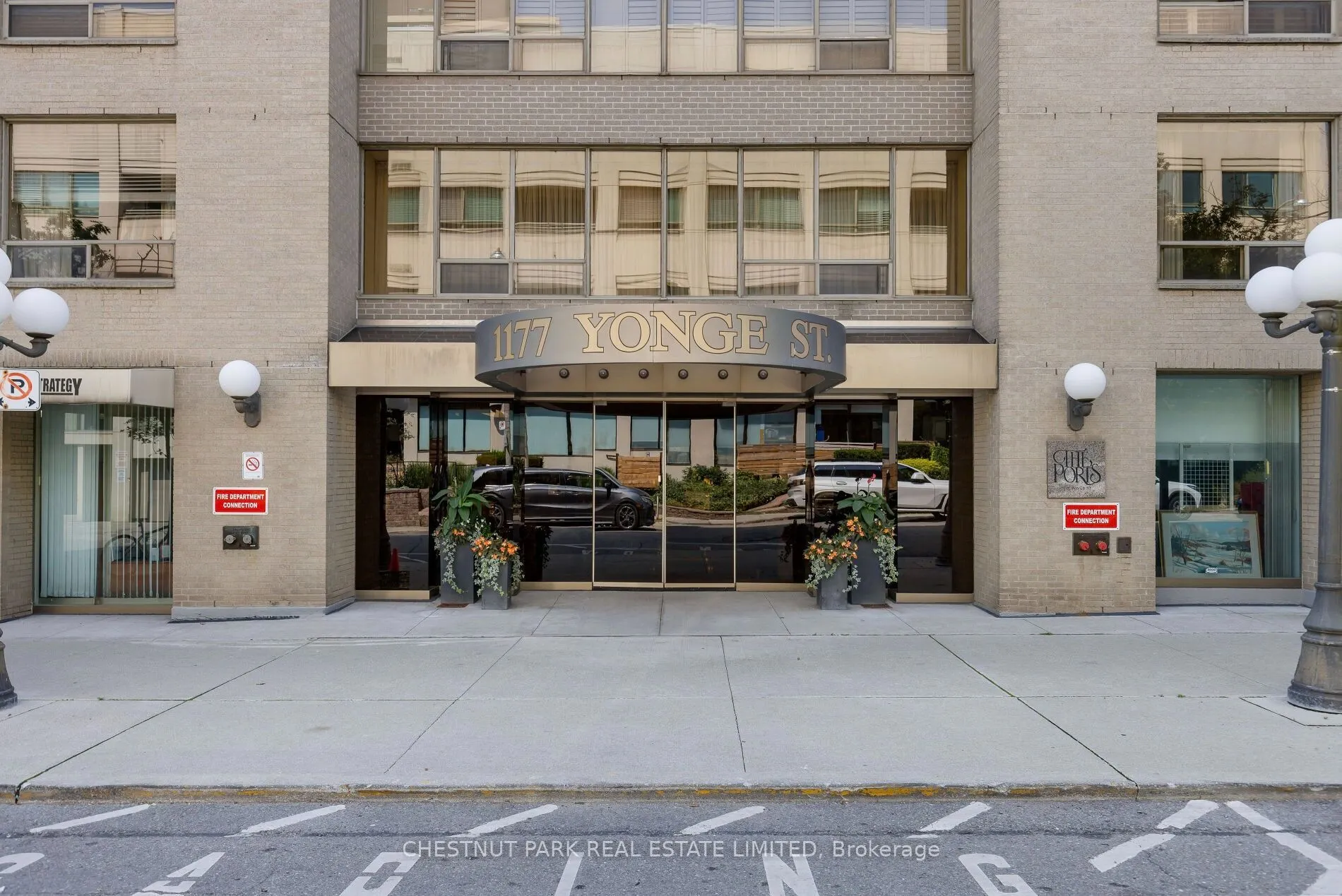 1177 Yonge Street #516