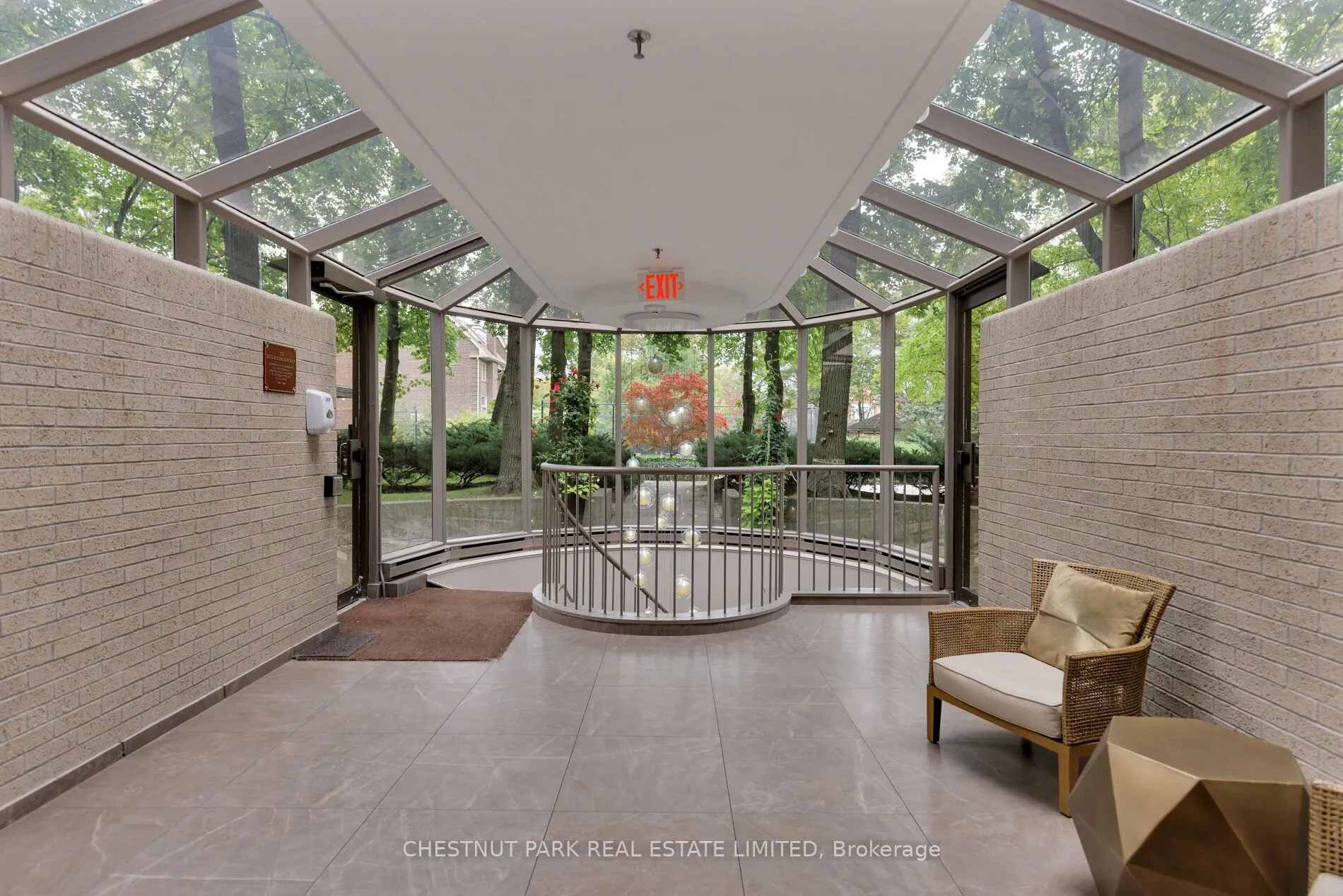 1177 Yonge Street #516