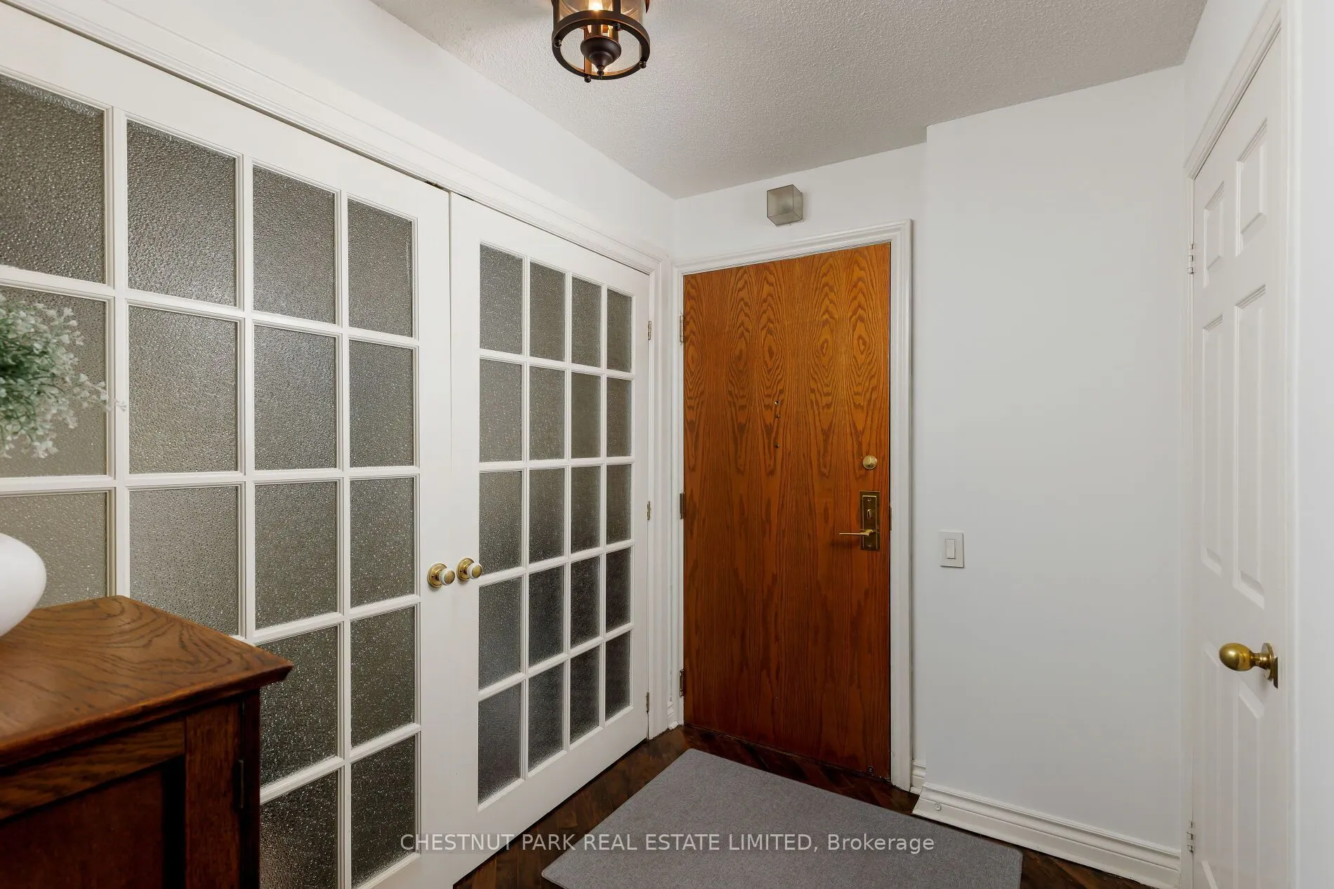 1177 Yonge Street #516