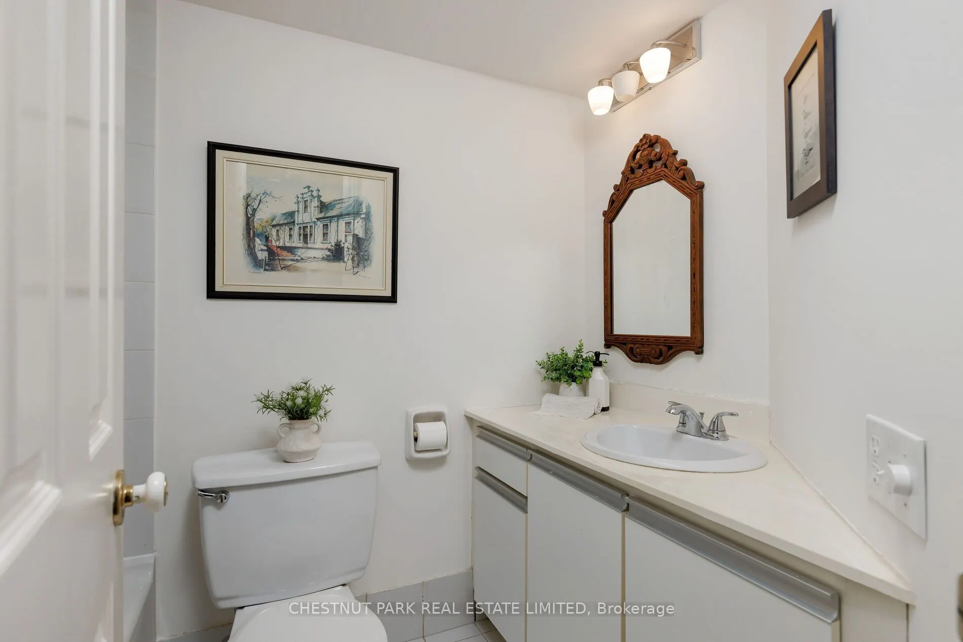 1177 Yonge Street #516