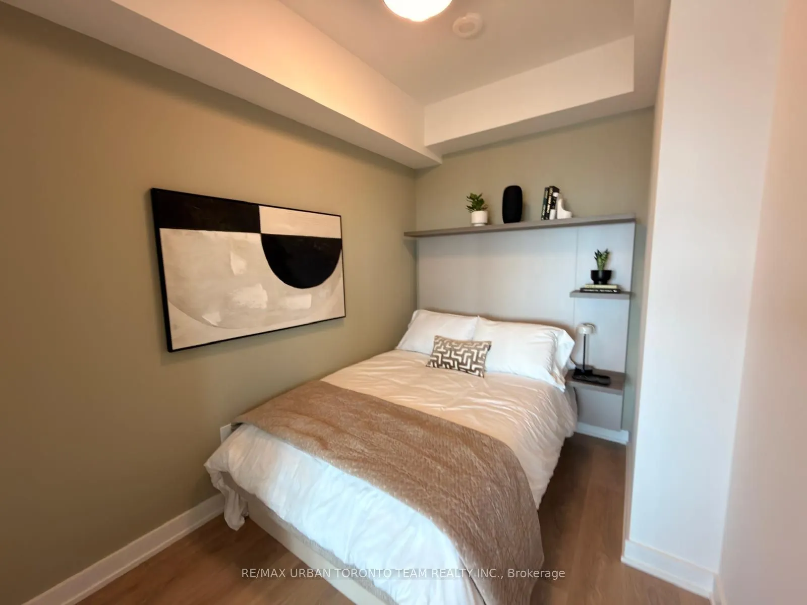 127 Broadway Avenue #3013
